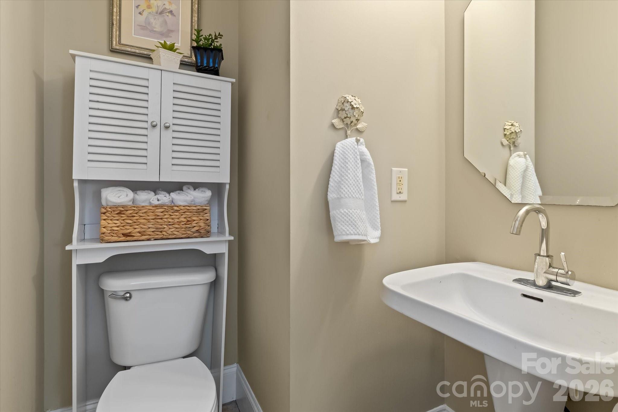 6168 Neptune Drive Property Photo 25