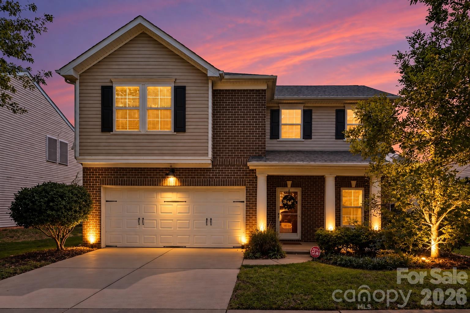 6918 Barefoot Forest Drive Property Photo 1