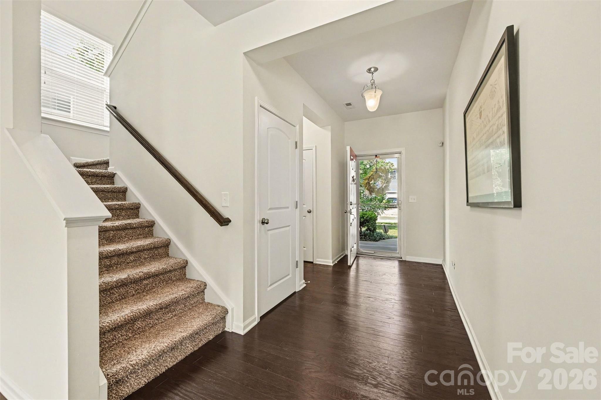 6918 Barefoot Forest Drive Property Photo 3