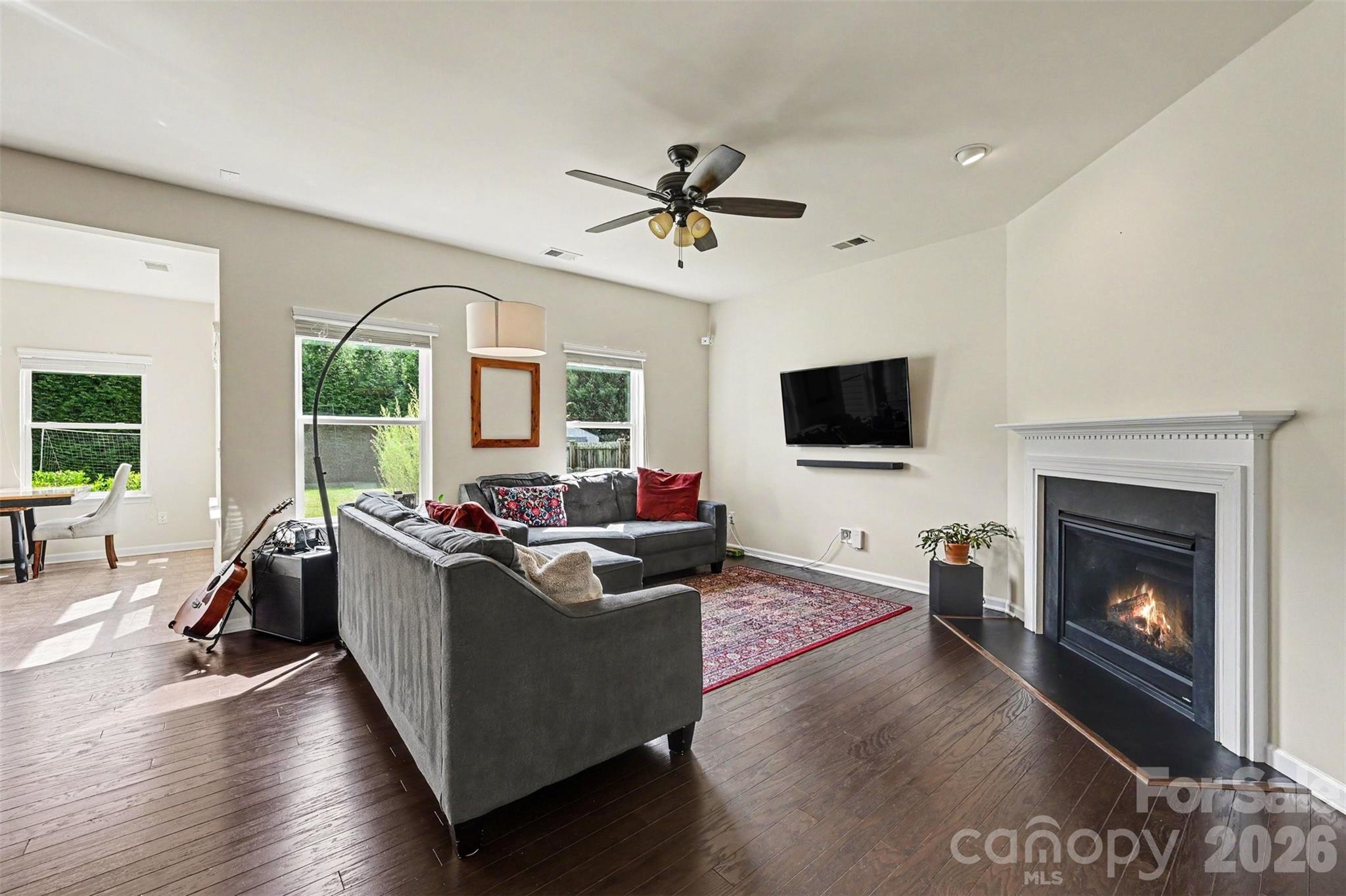 6918 Barefoot Forest Drive Property Photo 4