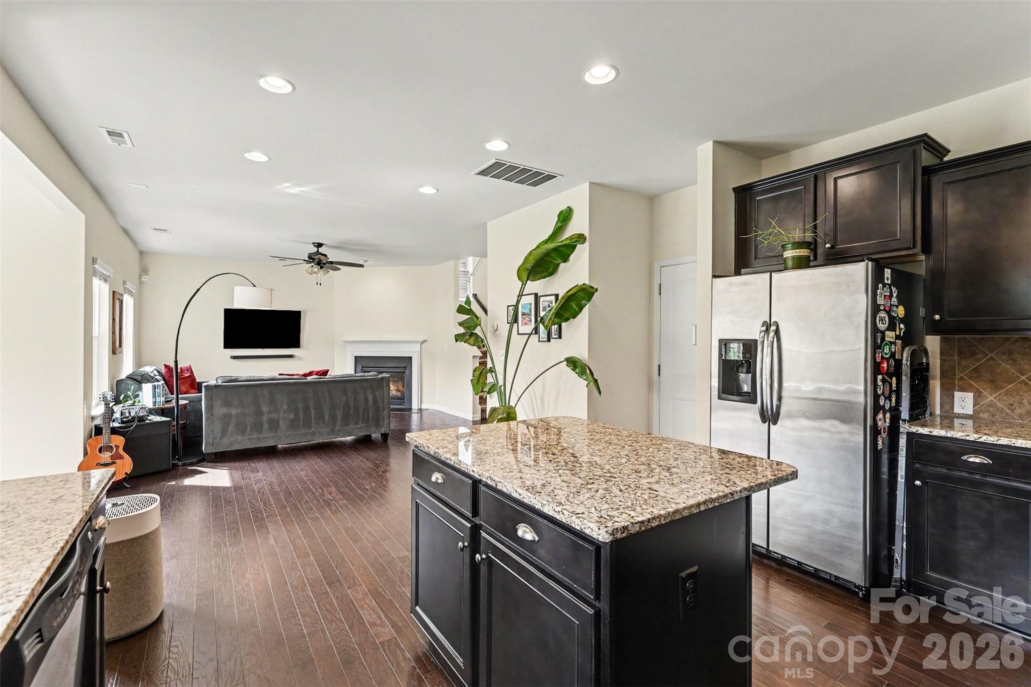 6918 Barefoot Forest Drive Property Photo 11