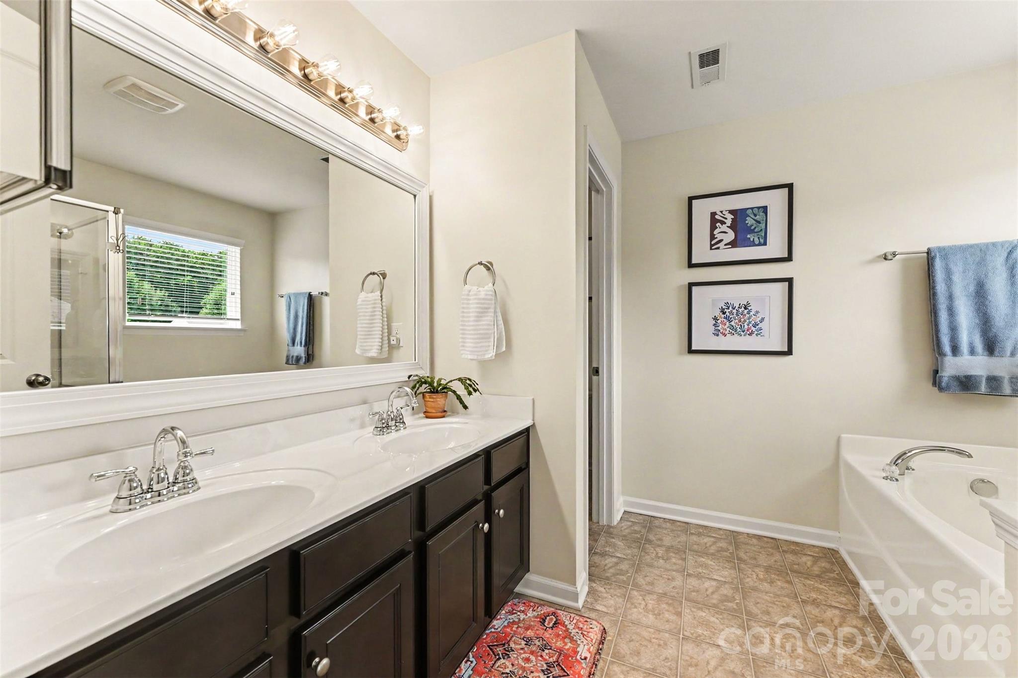 6918 Barefoot Forest Drive Property Photo 15