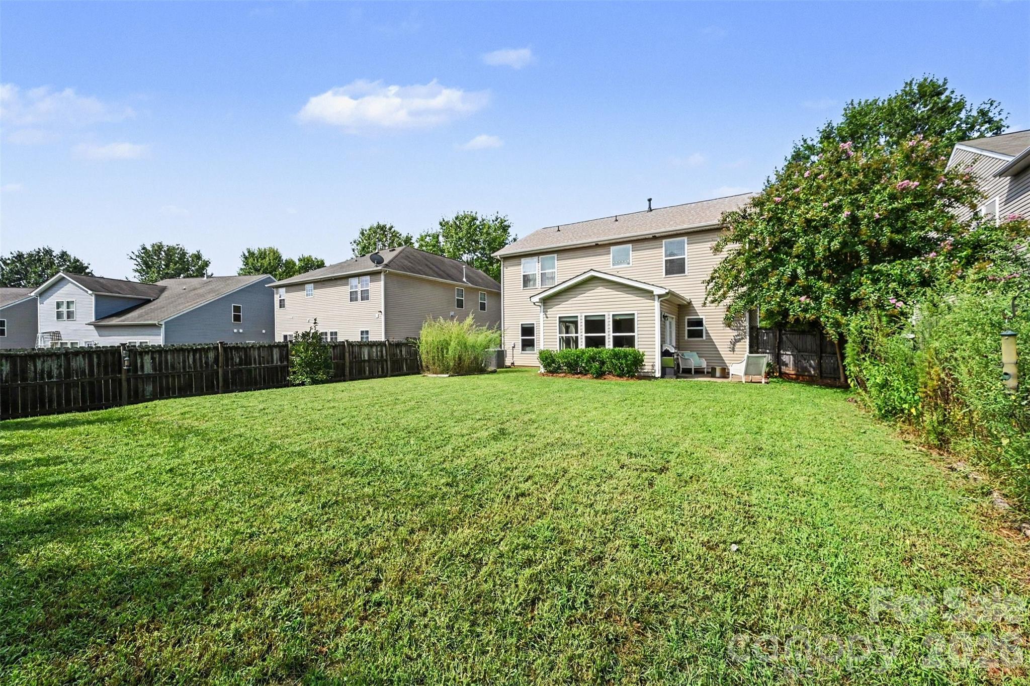 6918 Barefoot Forest Drive Property Photo 26