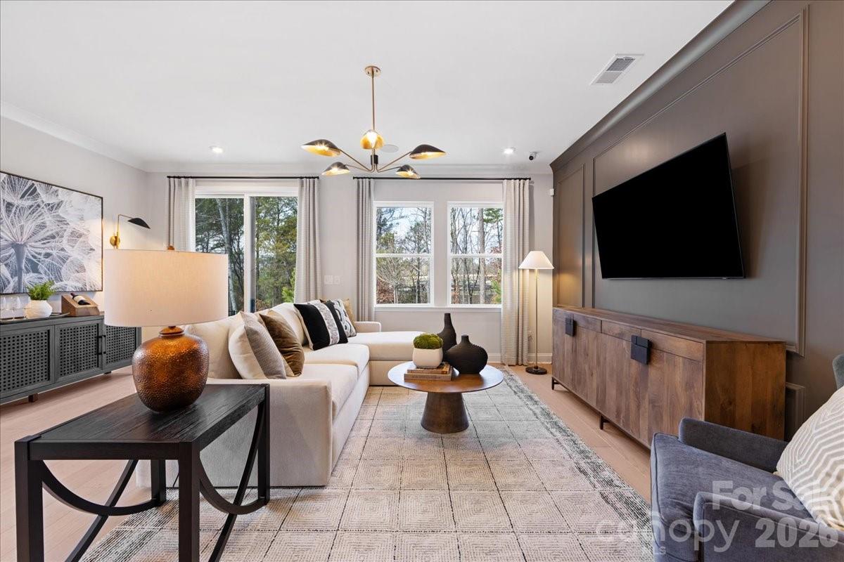 245 Landy Street Property Photo 8