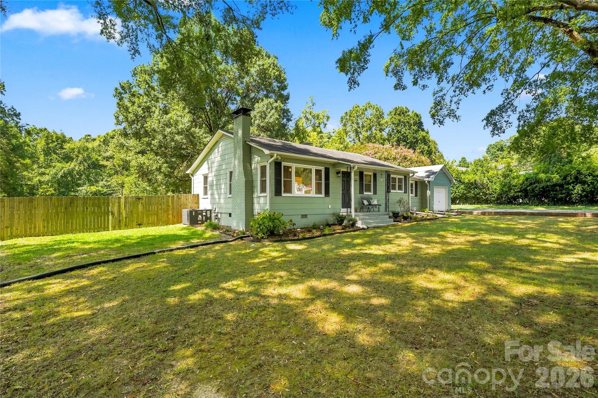 8008 Chapman Street Property Photo 4