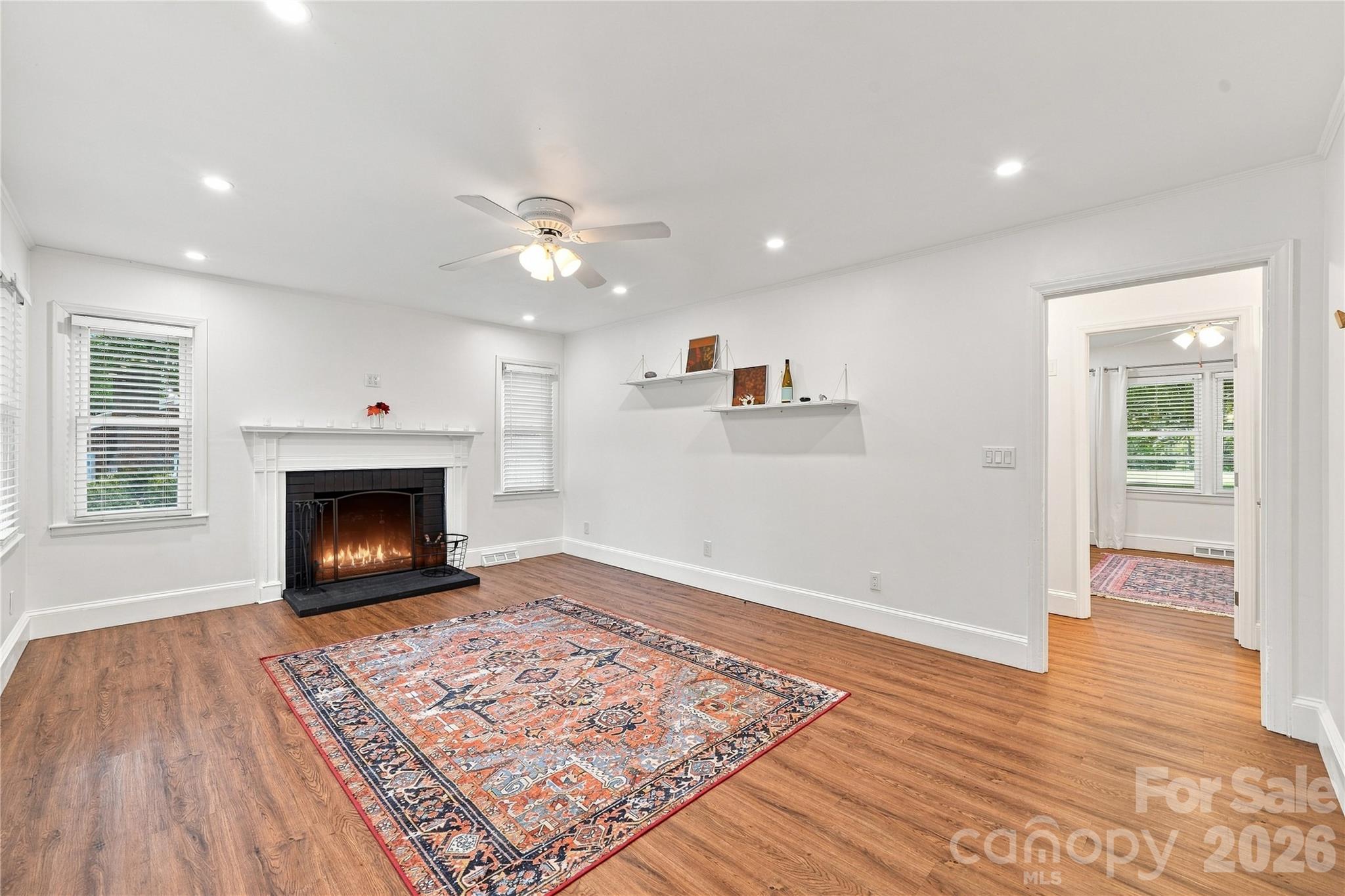 8008 Chapman Street Property Photo 8