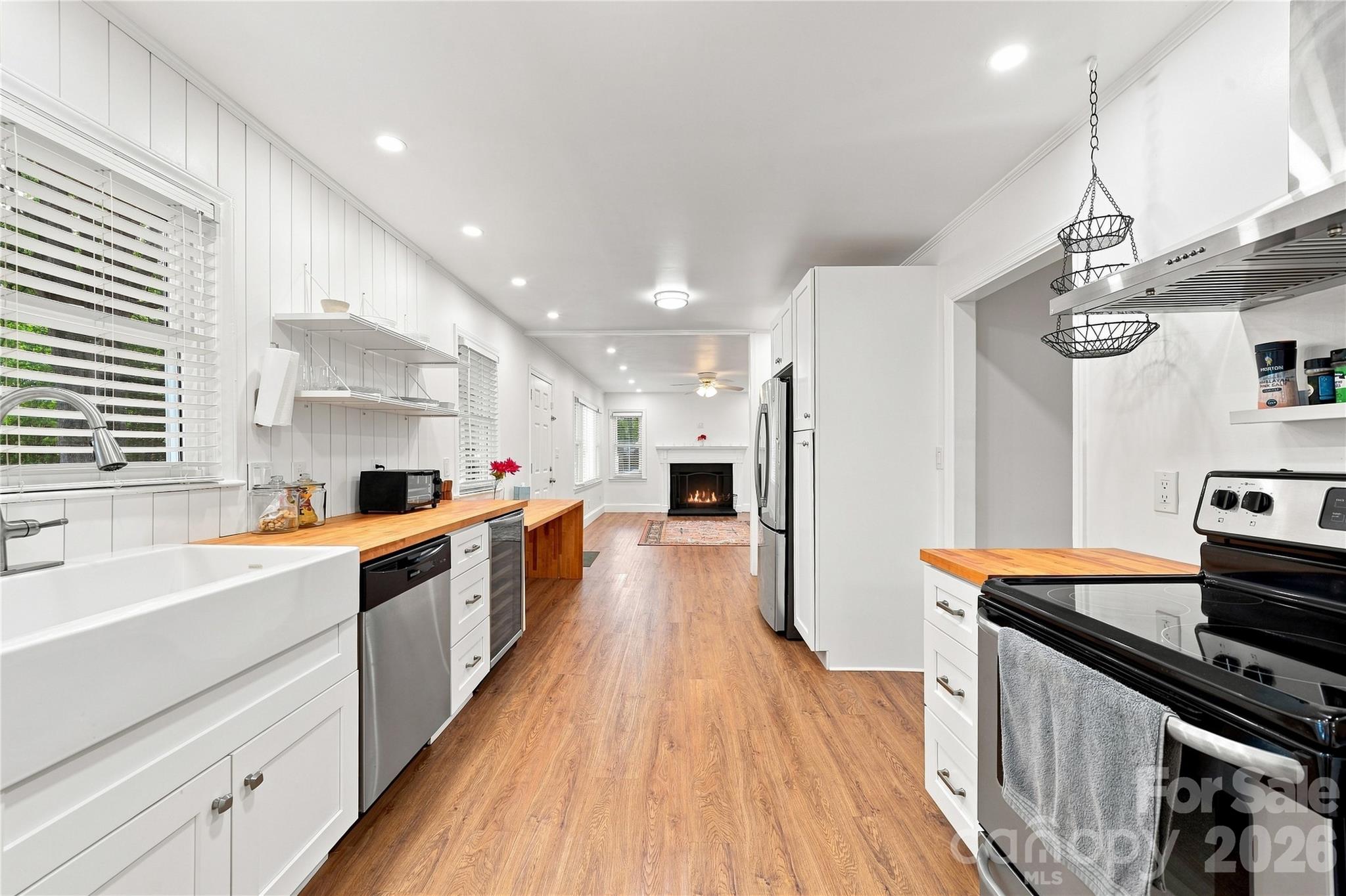 8008 Chapman Street Property Photo 14