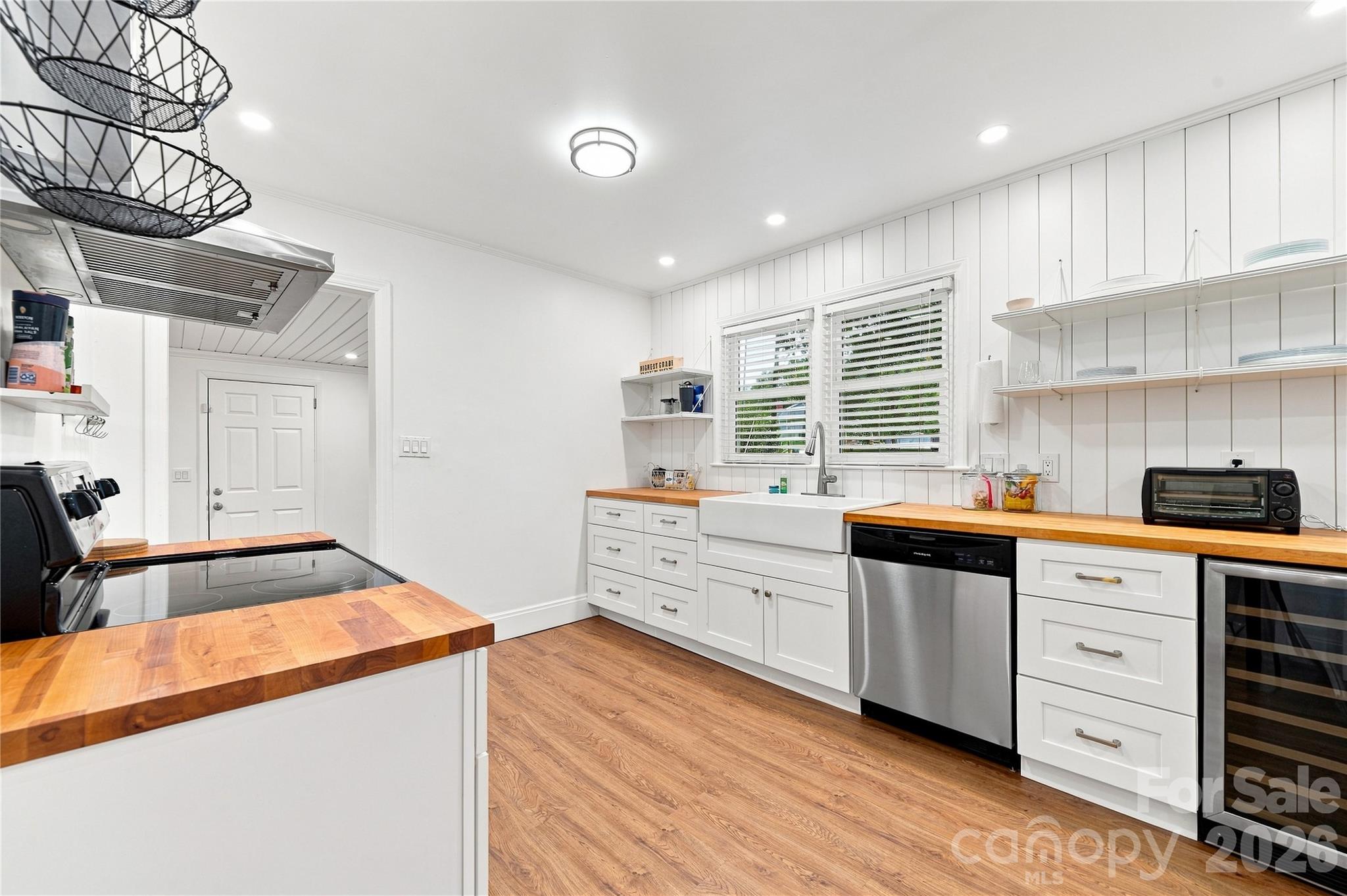 8008 Chapman Street Property Photo 15