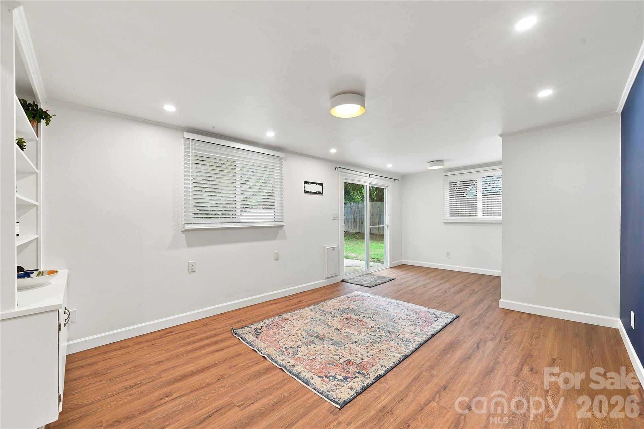 8008 Chapman Street Property Photo 21