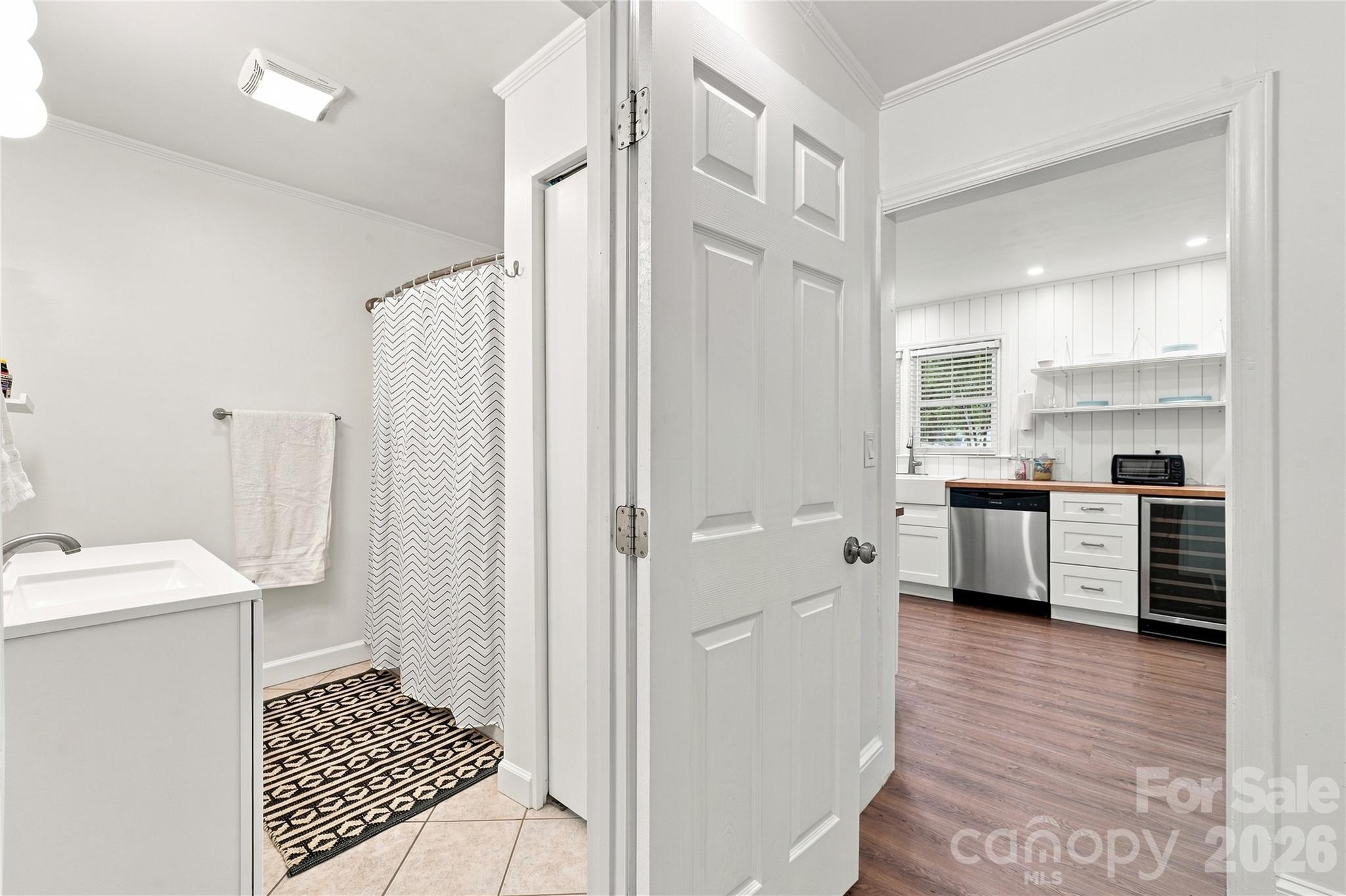 8008 Chapman Street Property Photo 27