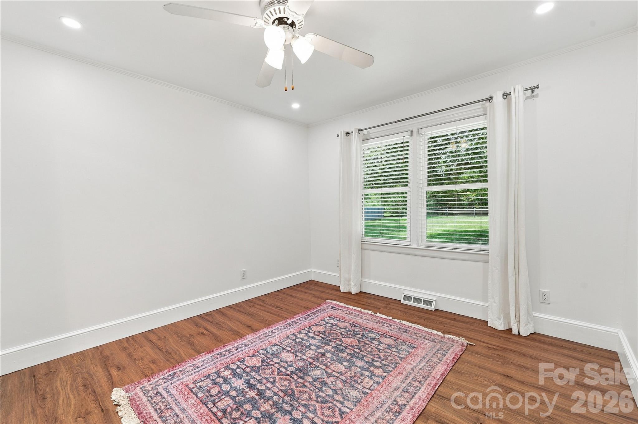 8008 Chapman Street Property Photo 31