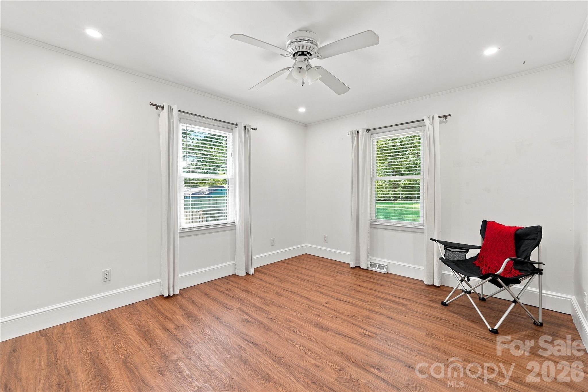 8008 Chapman Street Property Photo 33