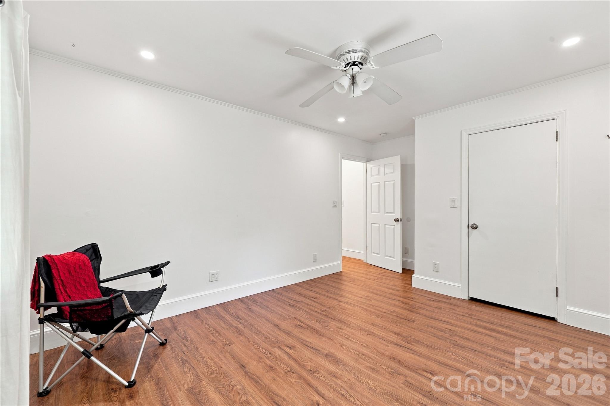 8008 Chapman Street Property Photo 34