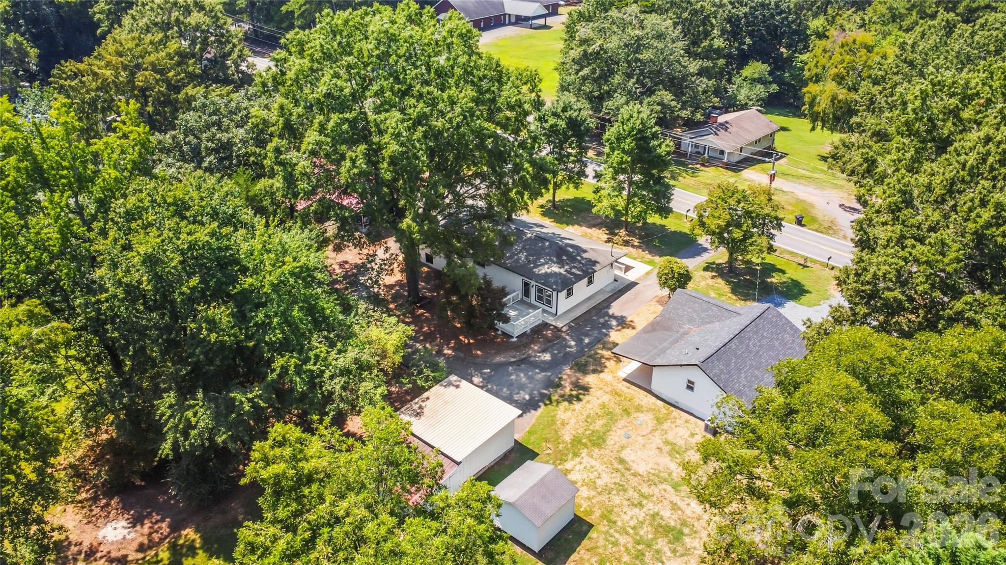 24668 Saint Martin Road Property Photo 22