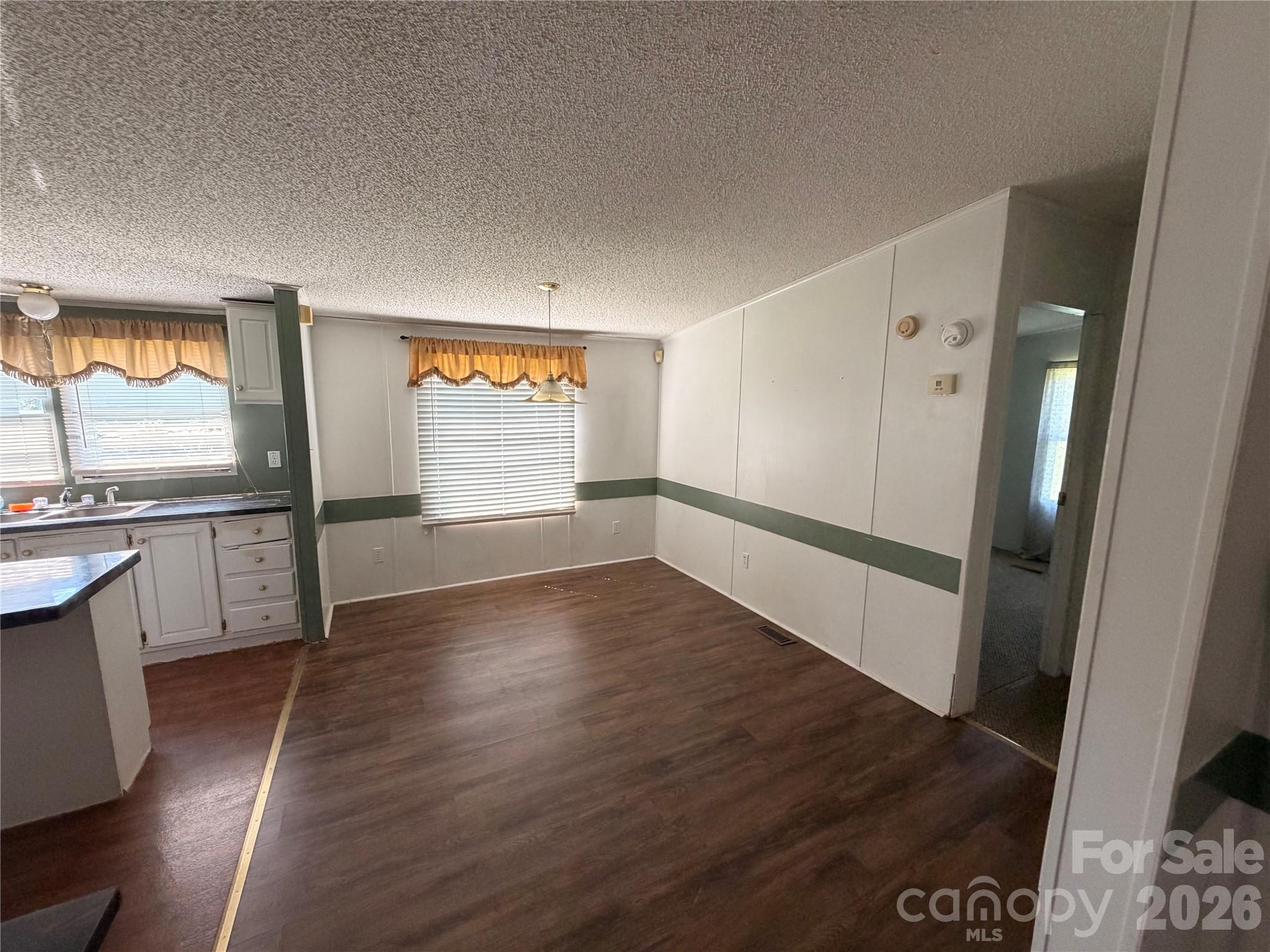 160 Rock Olive Drive Property Photo 6