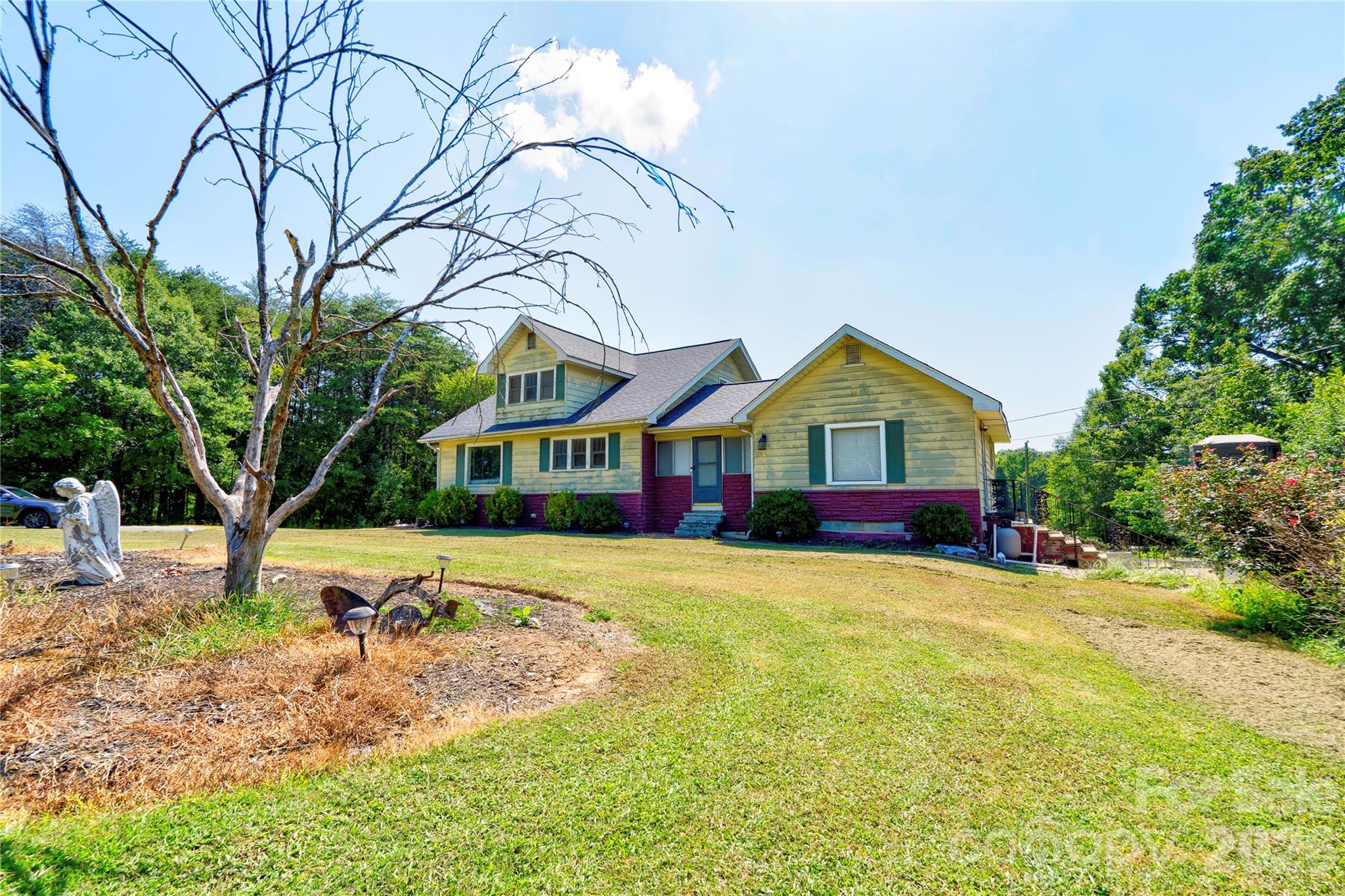 102 Star Drive Property Photo 2