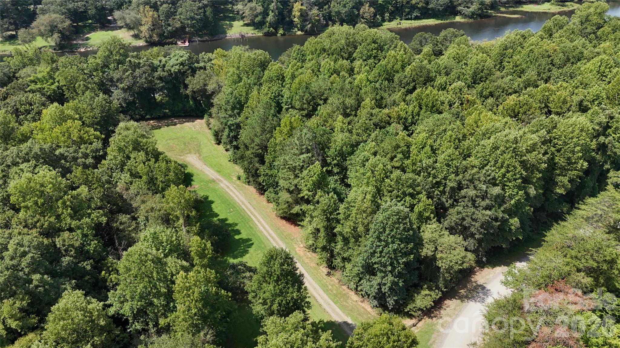 152 Slate Drive Property Photo 8