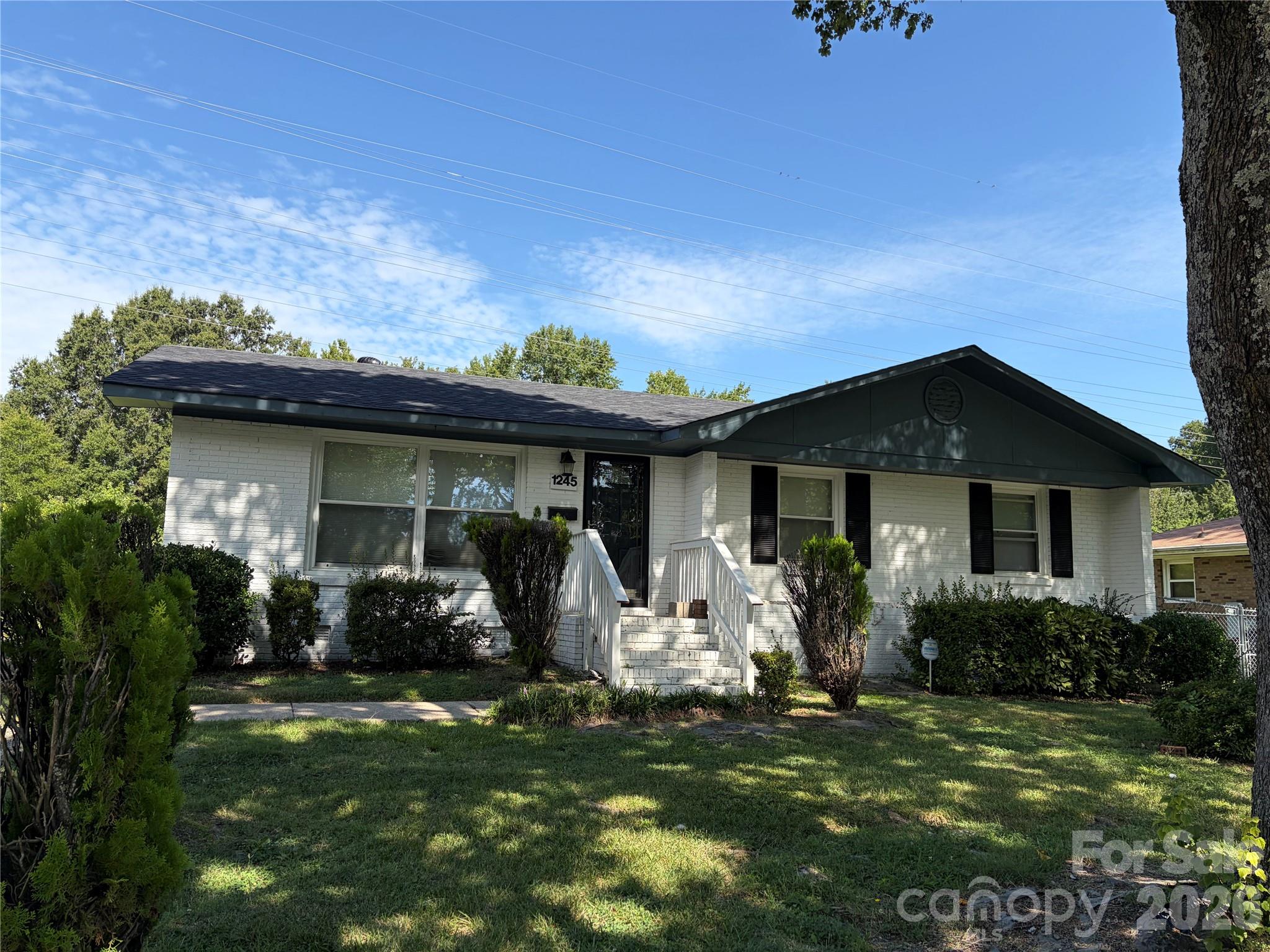 1245 Pondella Drive Property Photo 1