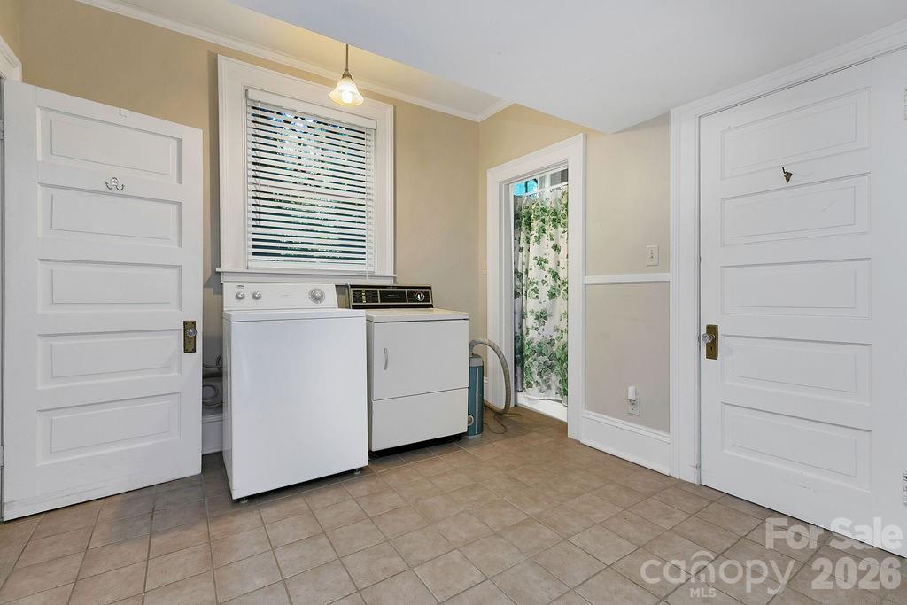 208 Probart Street Property Photo 29