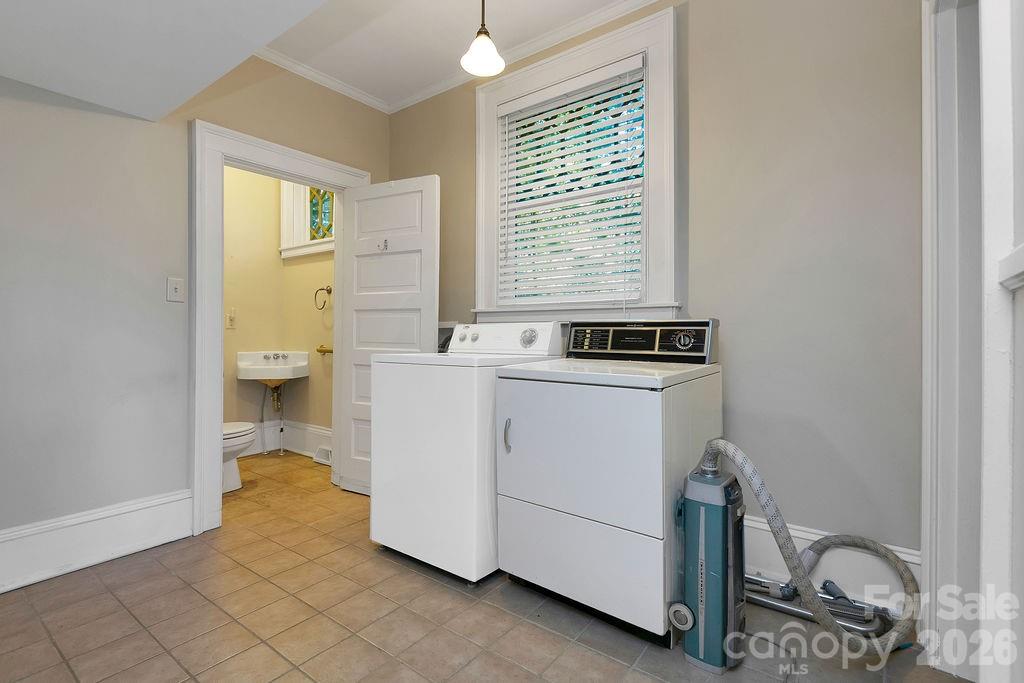 208 Probart Street Property Photo 30