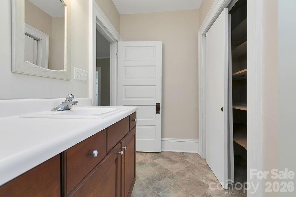 208 Probart Street Property Photo 35