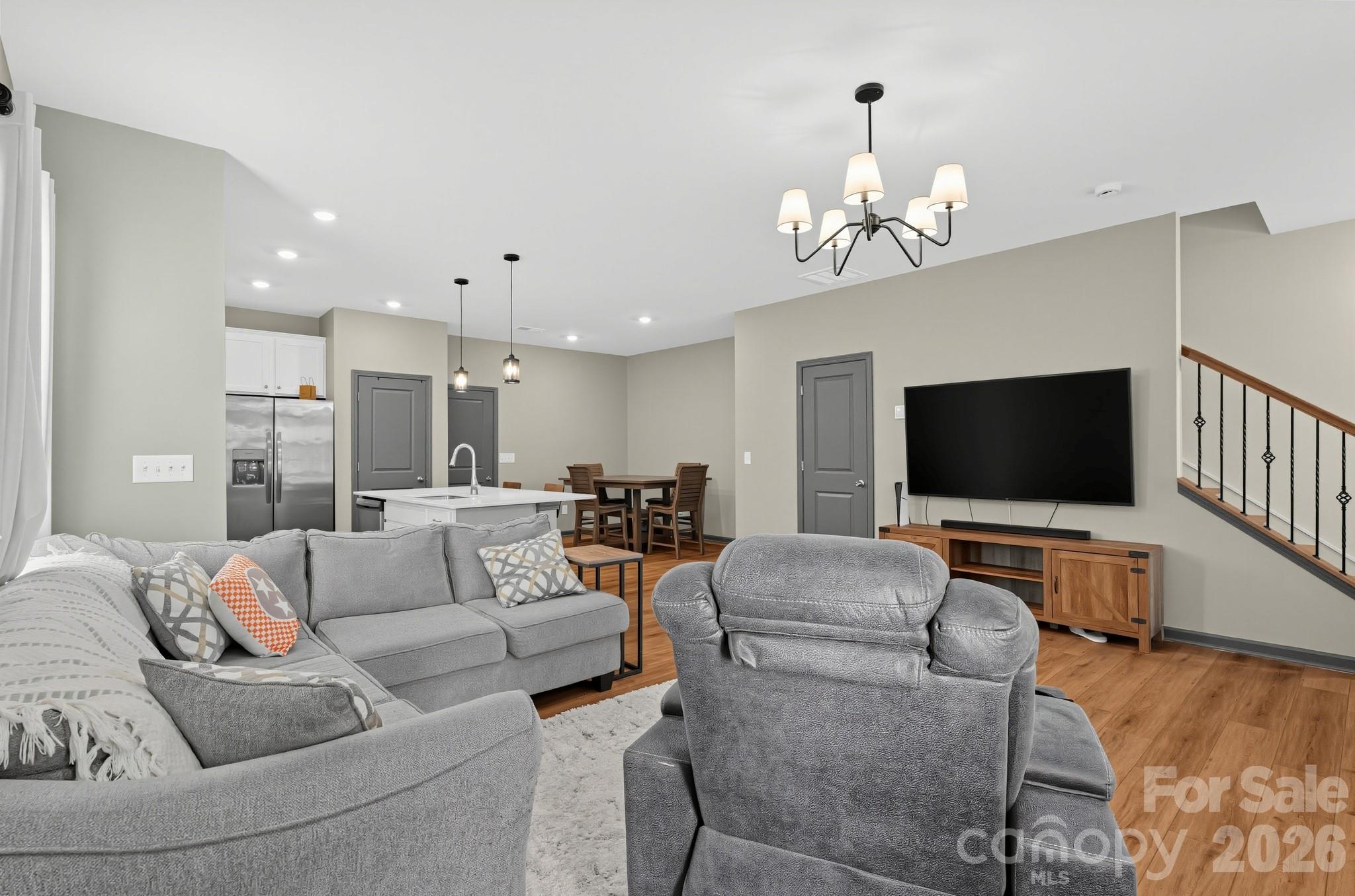 9830 Old Garden Circle Property Photo 7