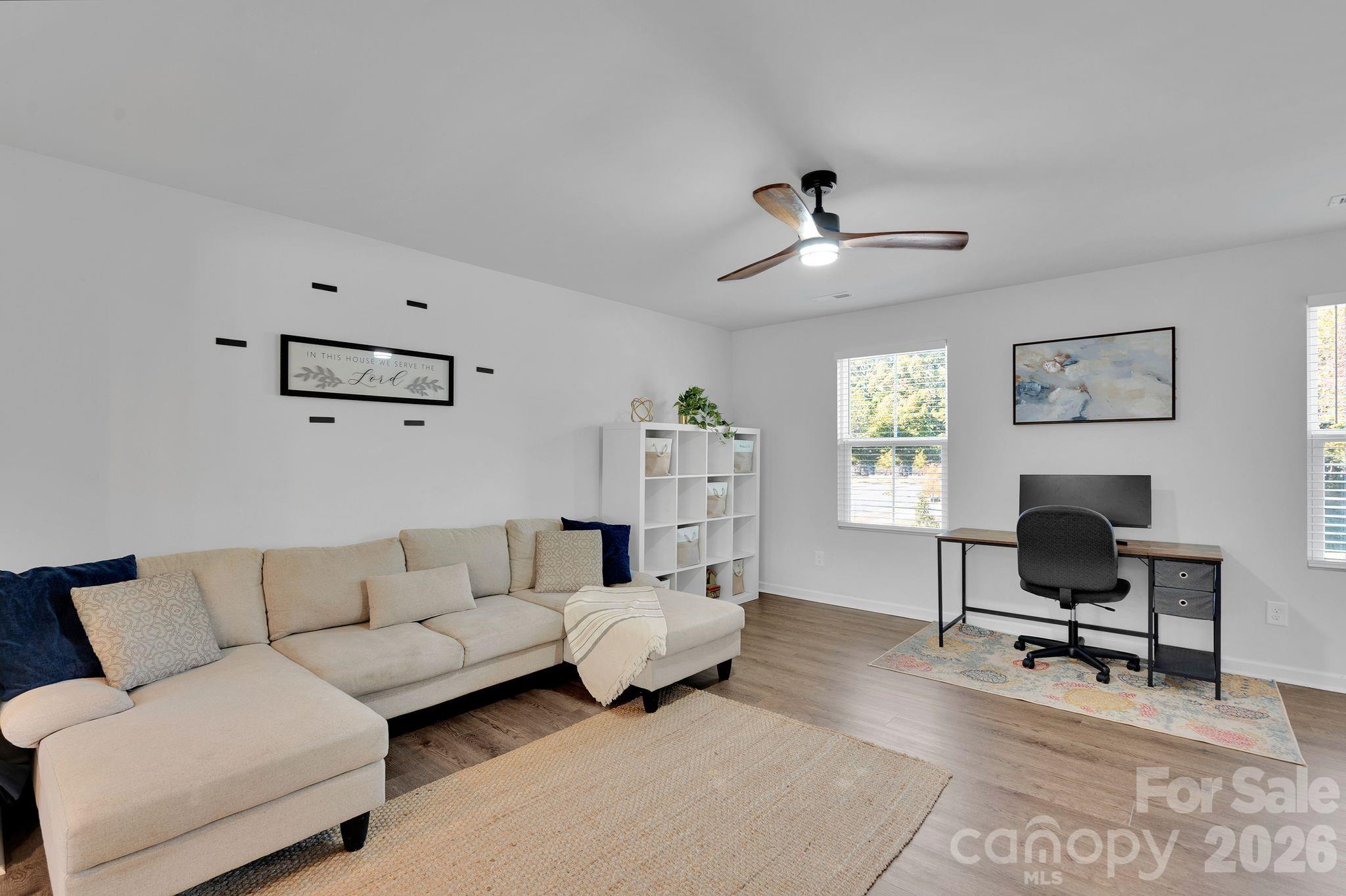 4008 Haldane Street Property Photo 9