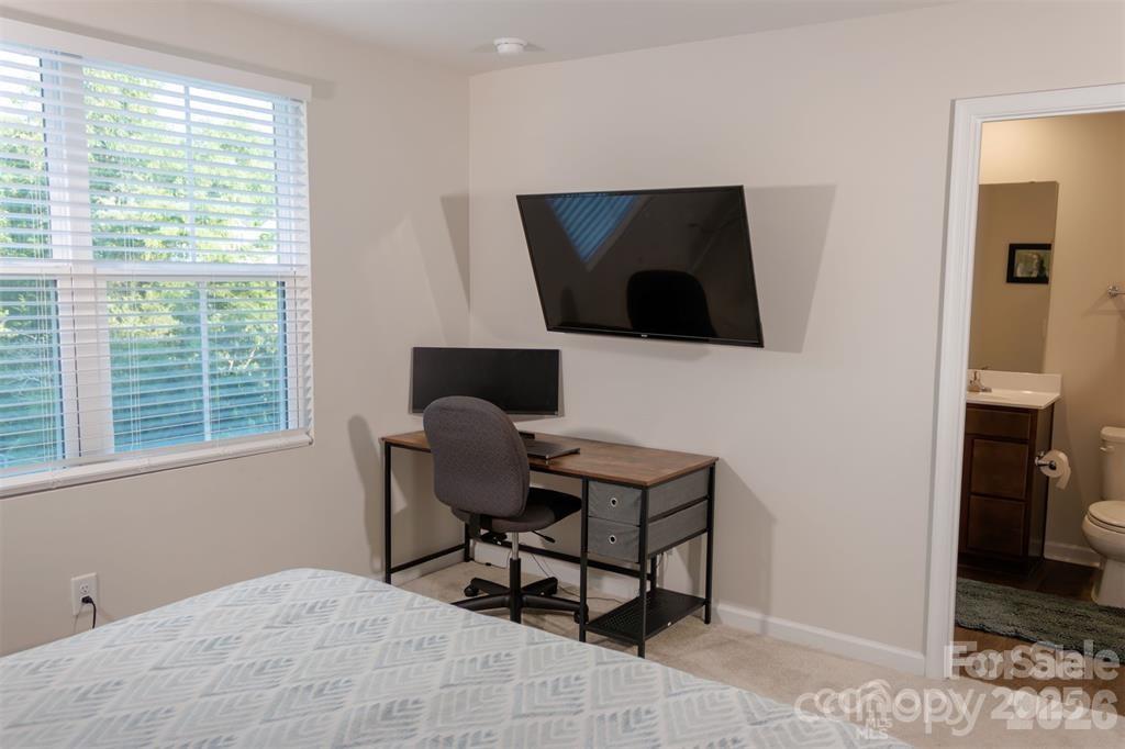 4008 Haldane Street Property Photo 14