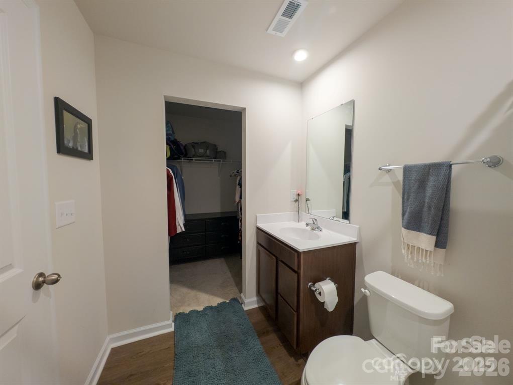 4008 Haldane Street Property Photo 15