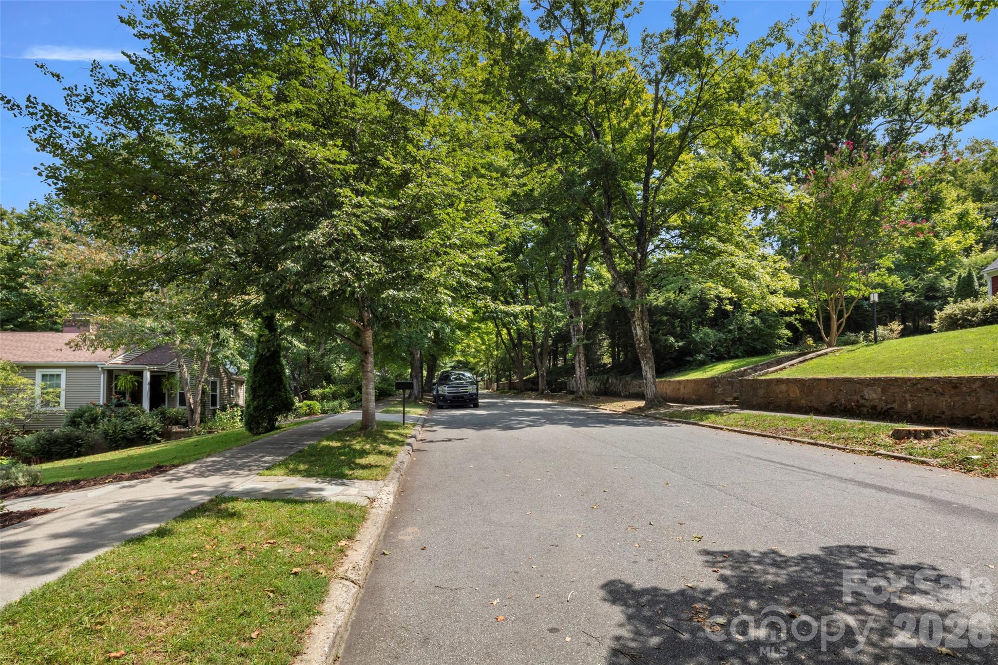 33 Maywood Road Property Photo 4