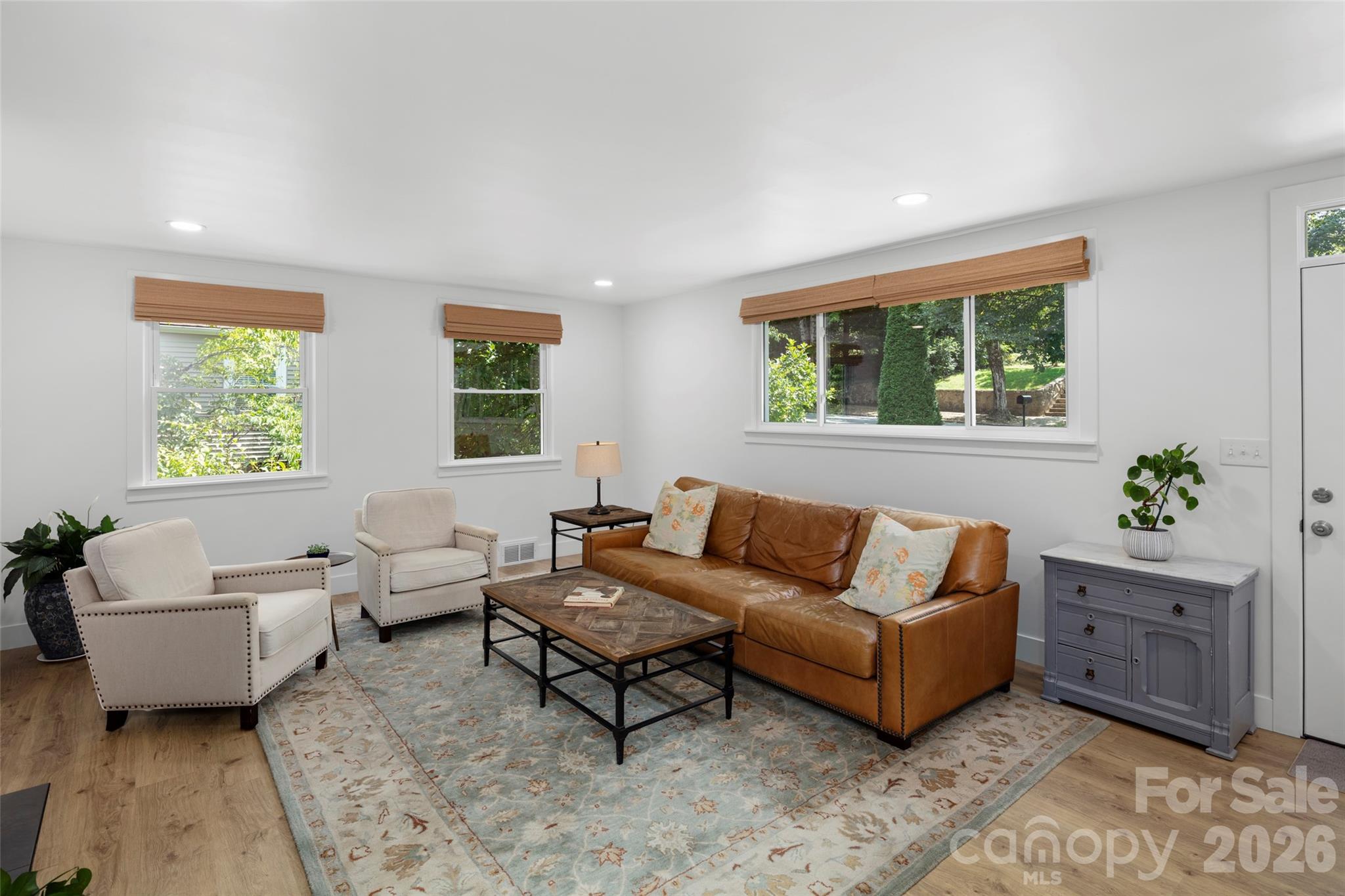 33 Maywood Road Property Photo 5