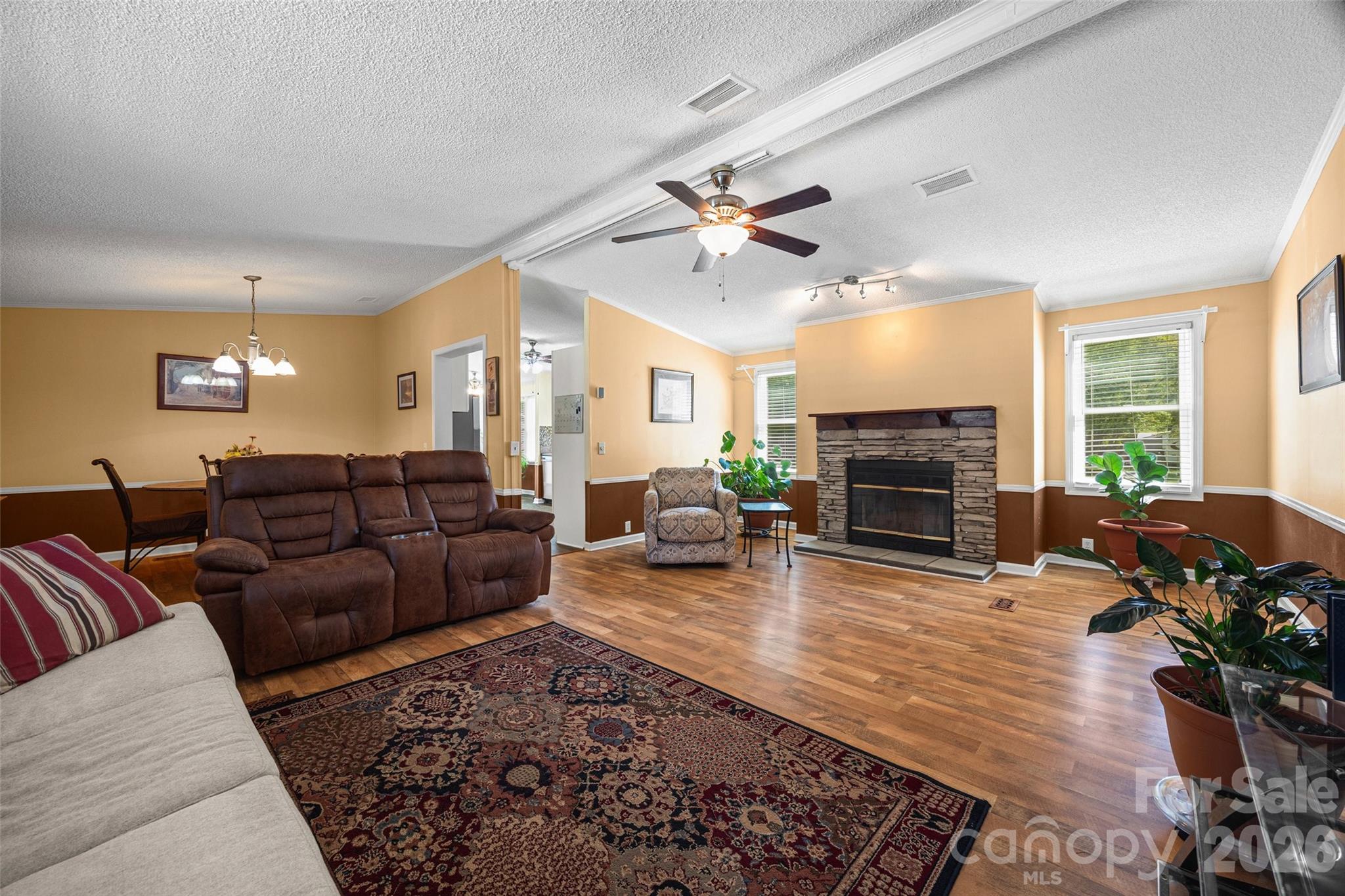 6215 Barclay Lane Property Photo 11