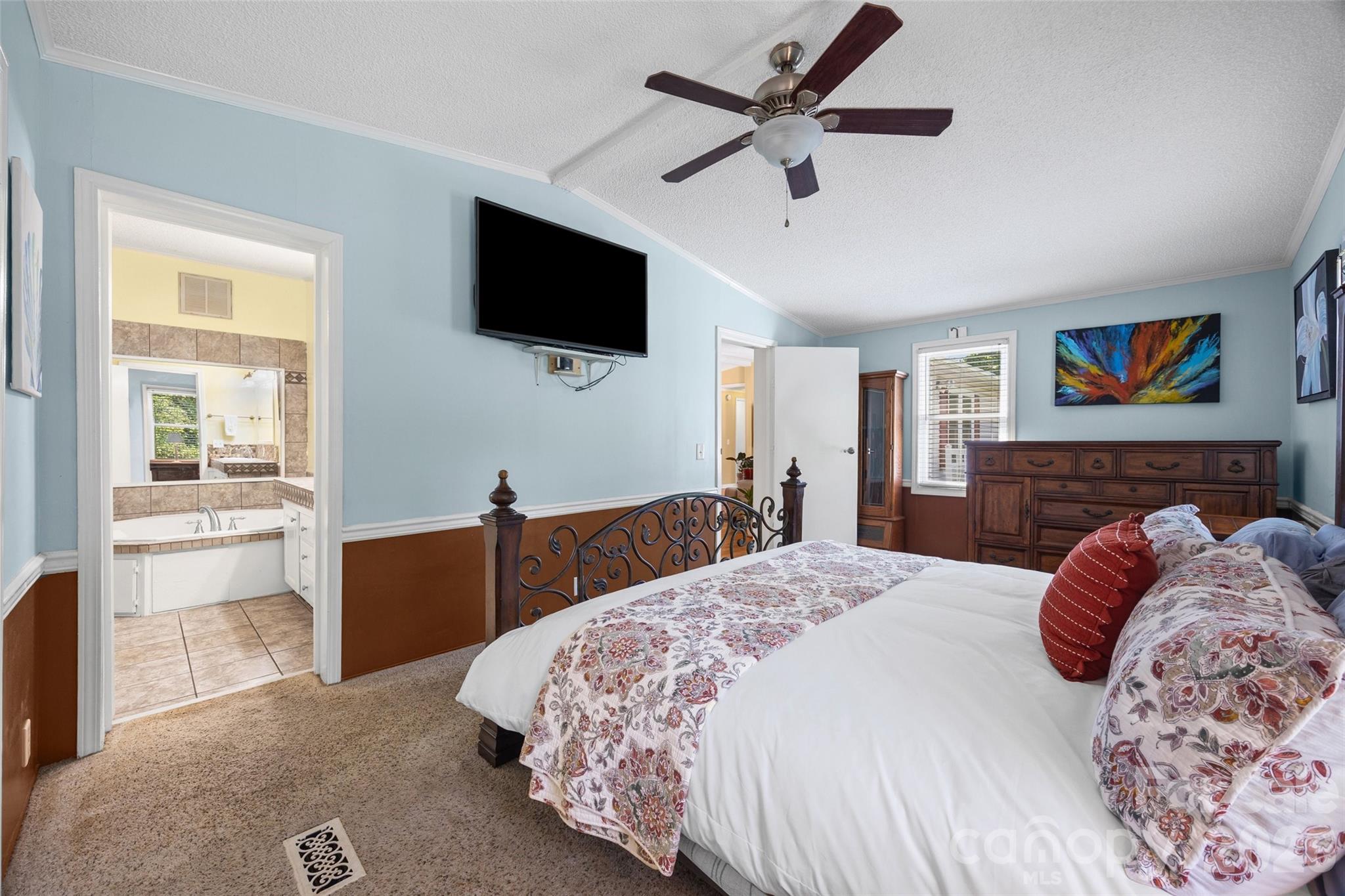6215 Barclay Lane Property Photo 14