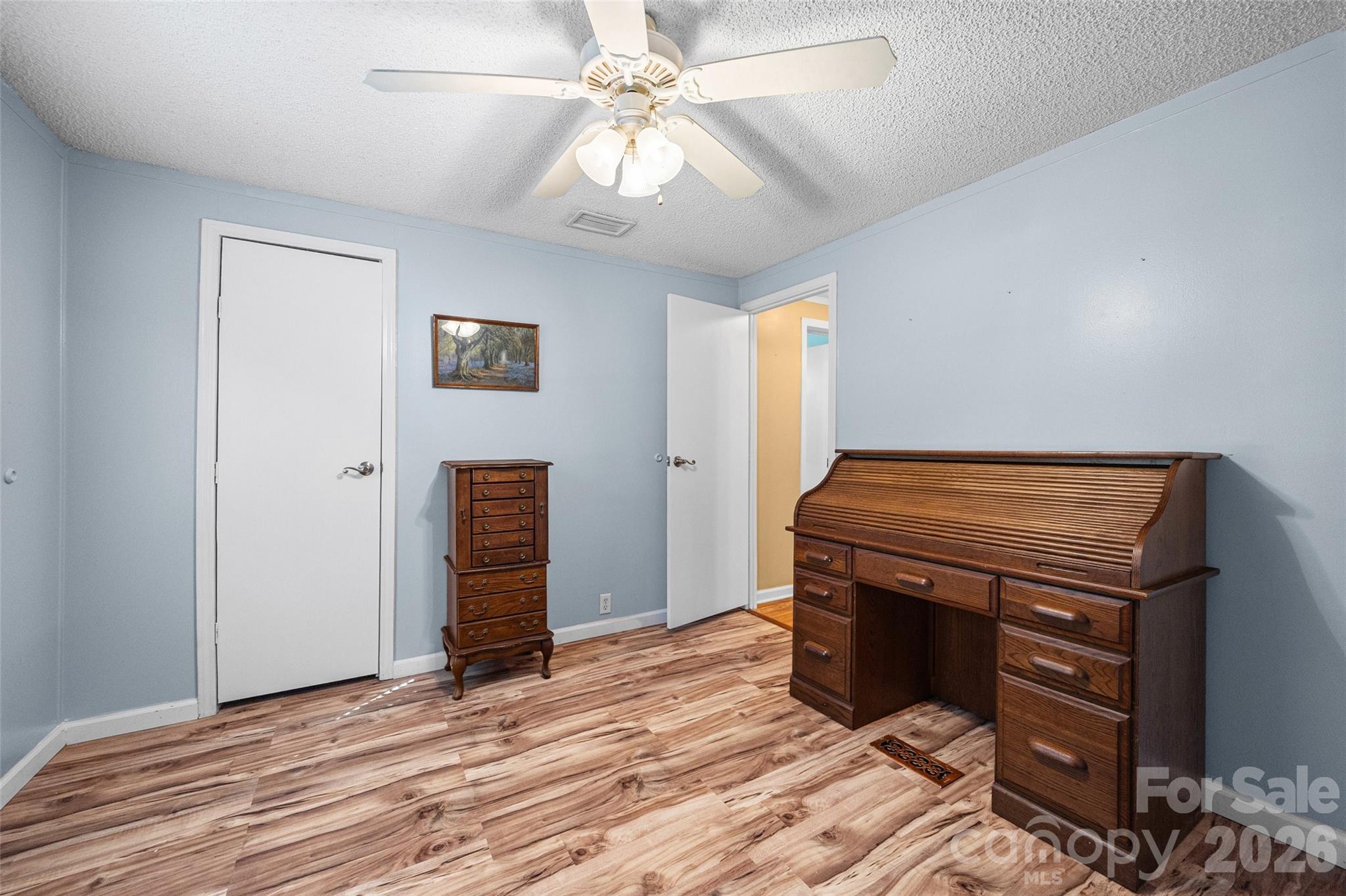 6215 Barclay Lane Property Photo 20