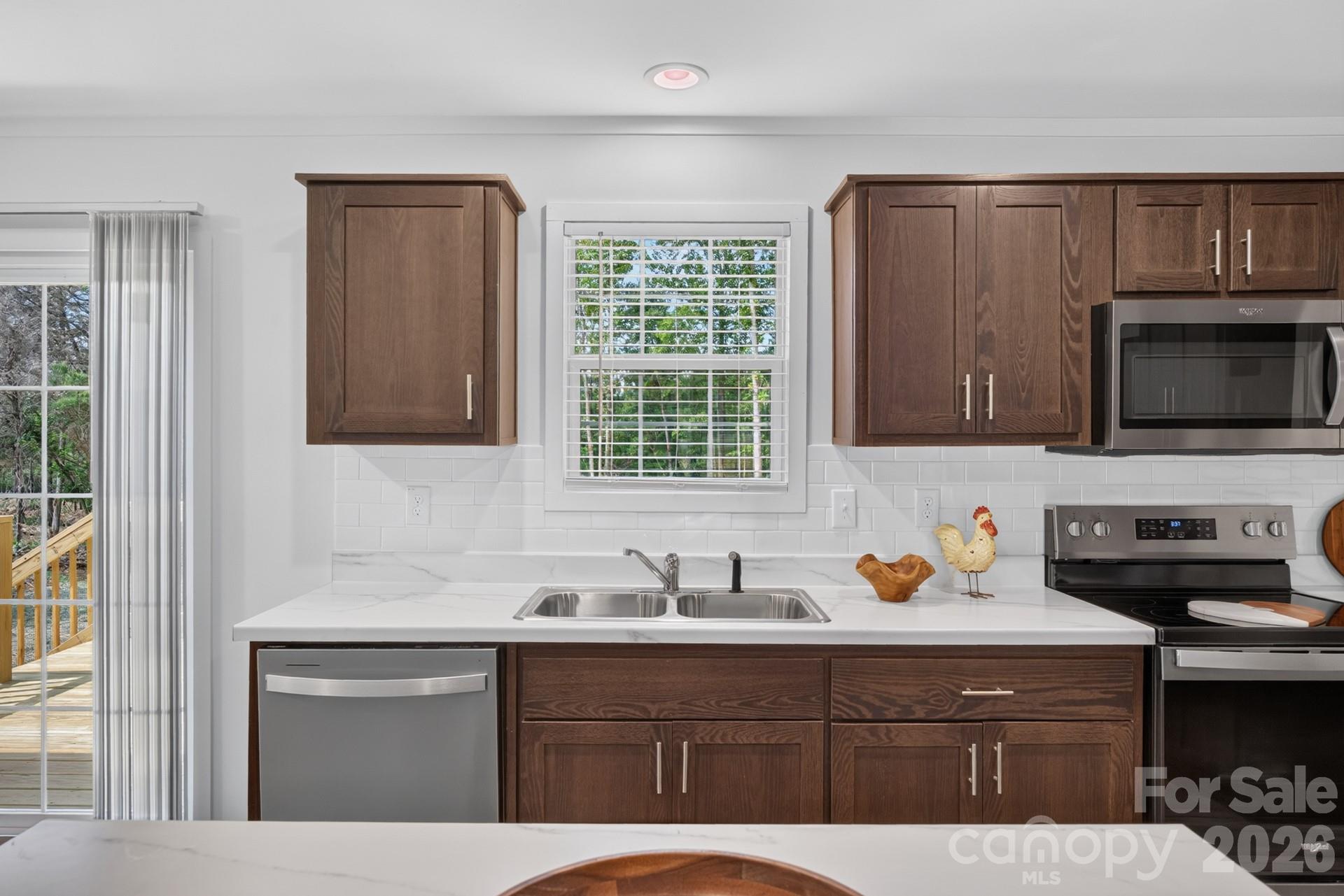 445 Kindley Road Property Photo 11