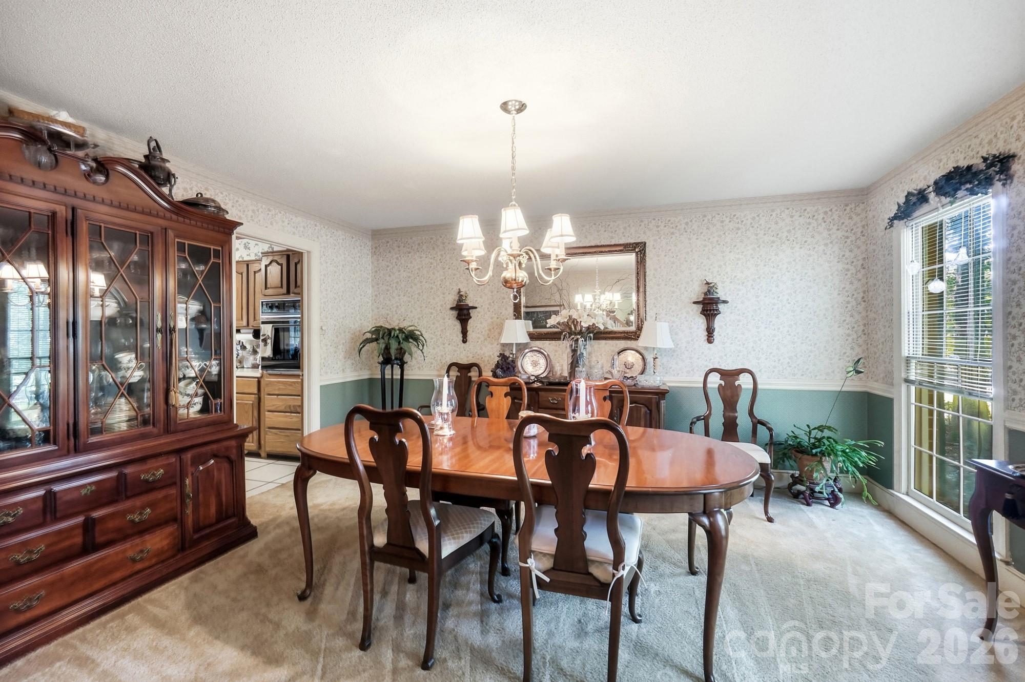 2504 Knights Court Property Photo 9