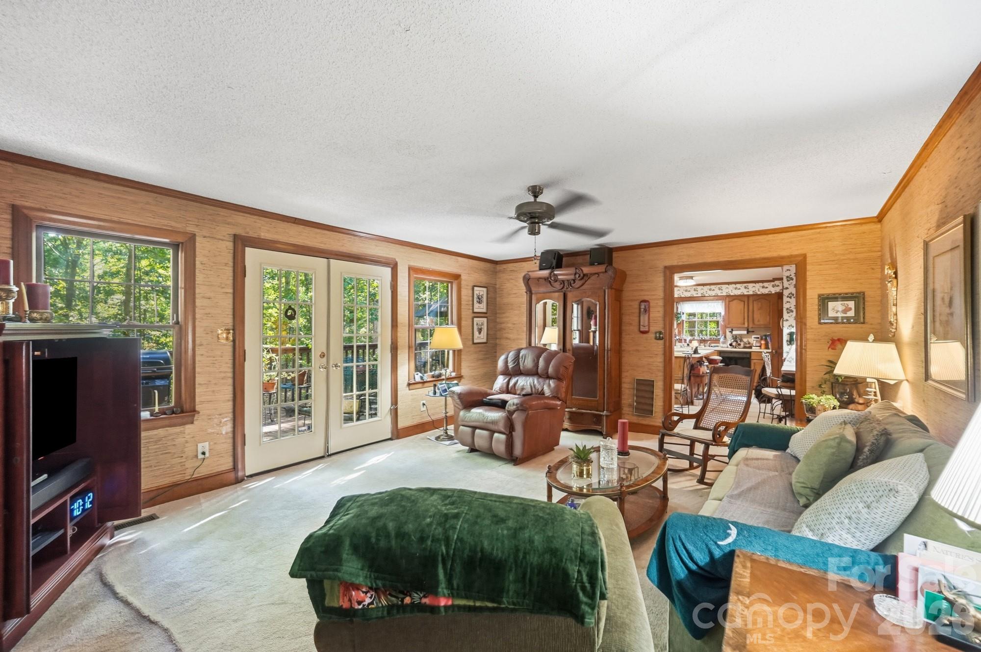 2504 Knights Court Property Photo 18