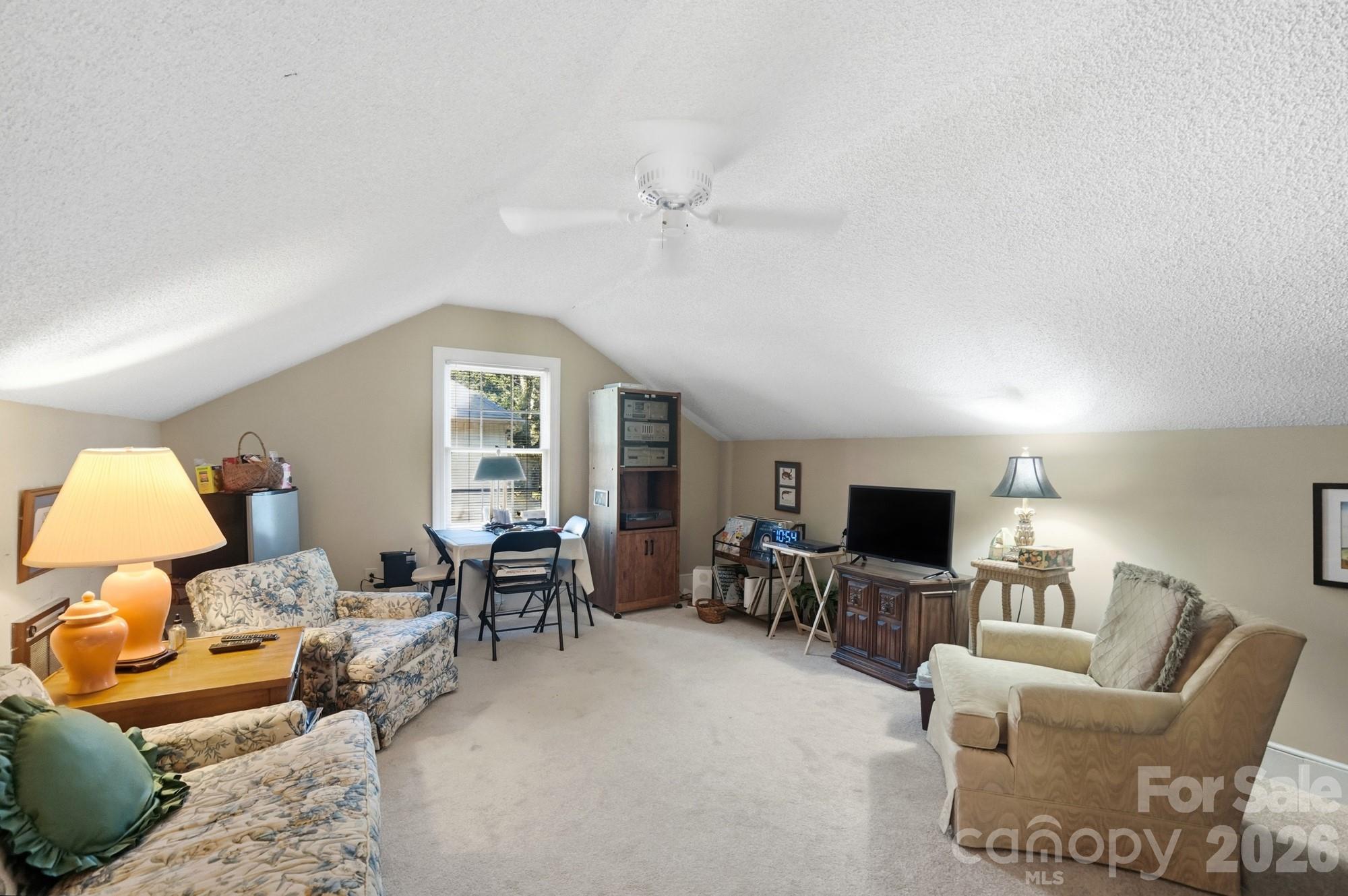 2504 Knights Court Property Photo 42