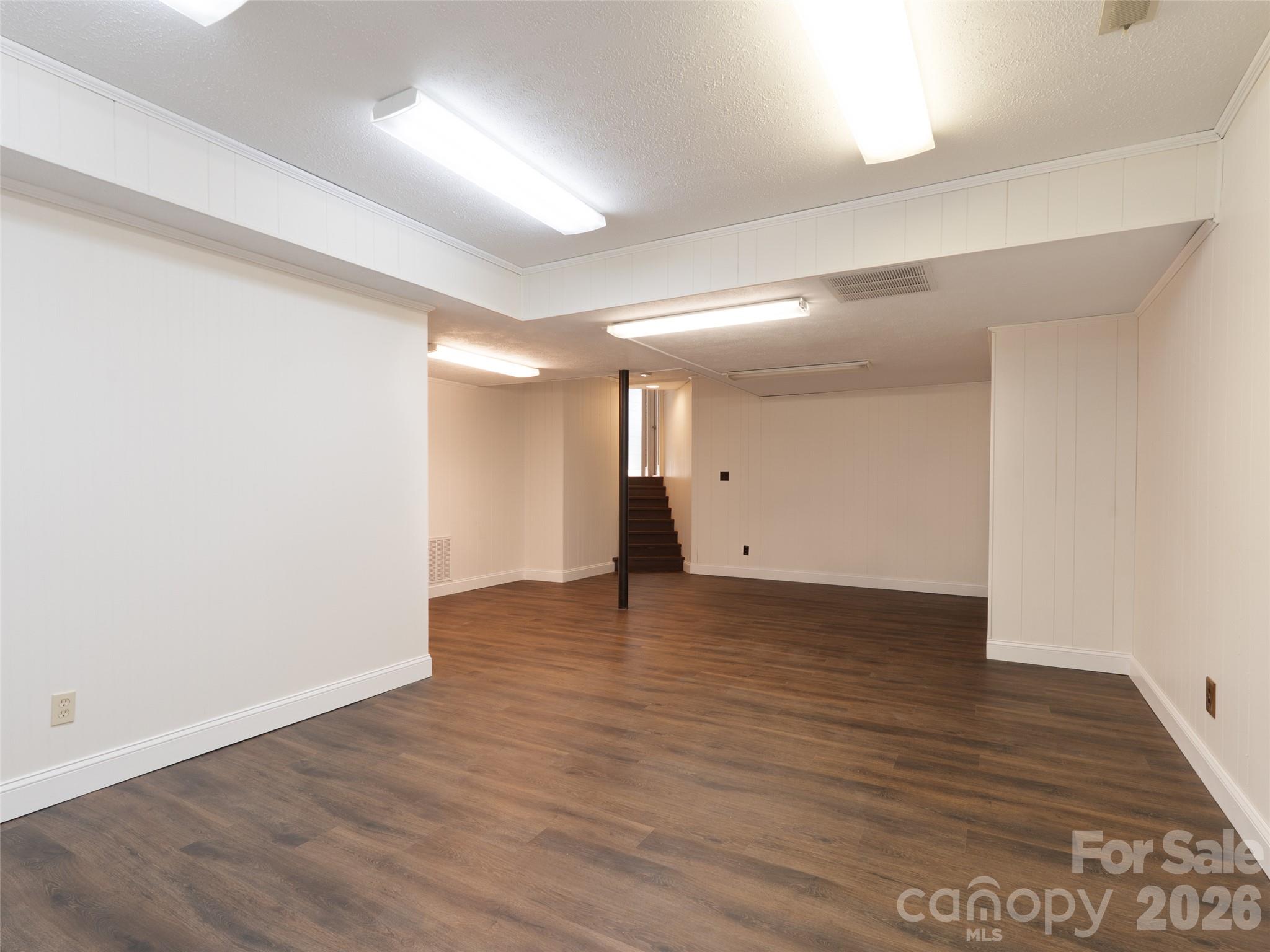 73 Redwood Street Property Photo 31