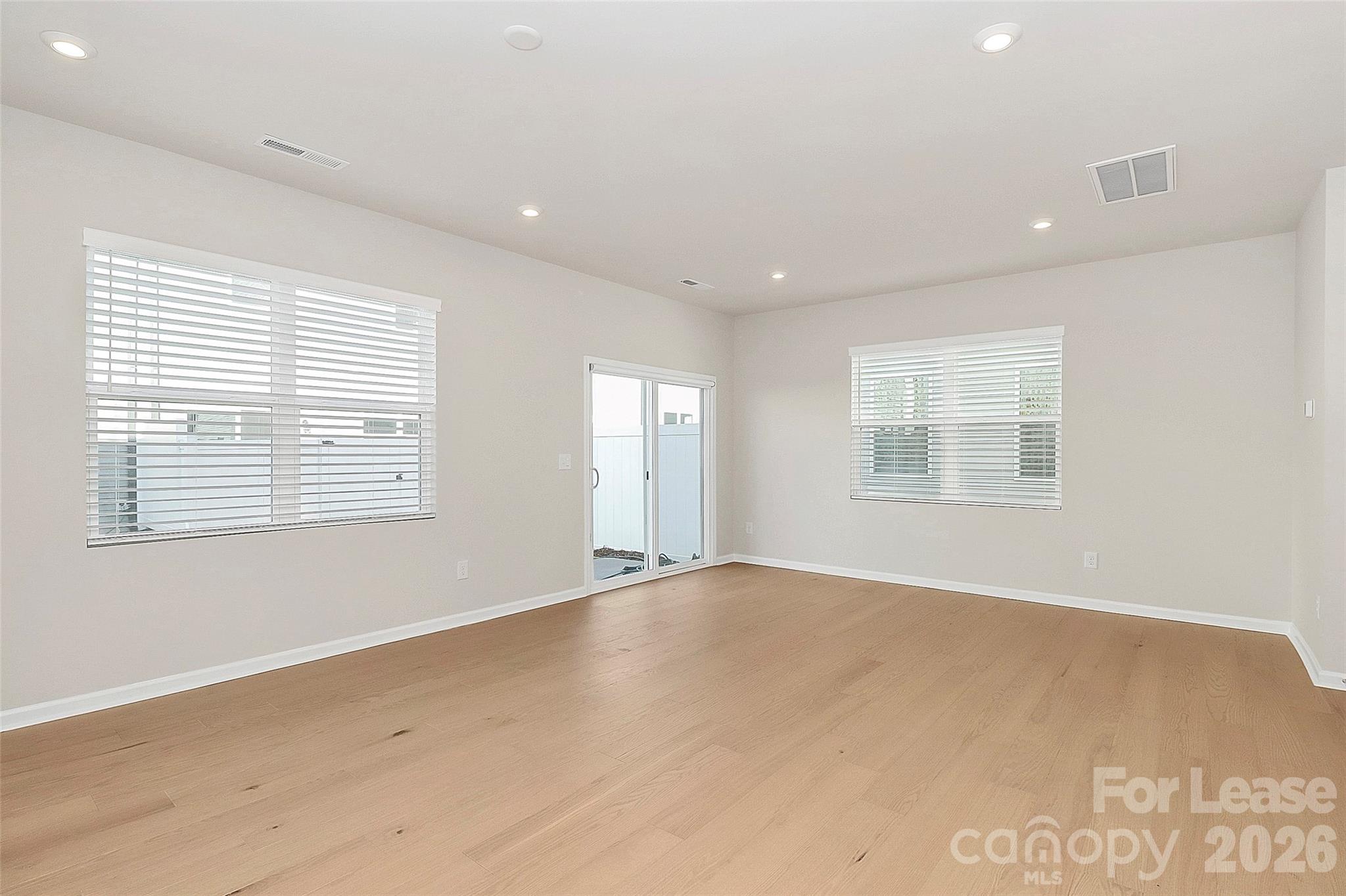 2153 Endeavor Run Property Photo 4