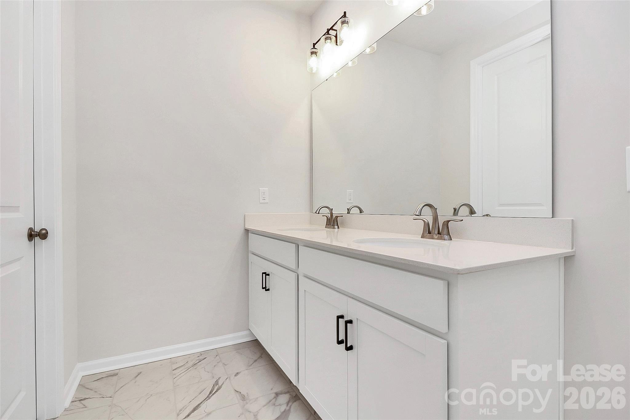 2153 Endeavor Run Property Photo 21