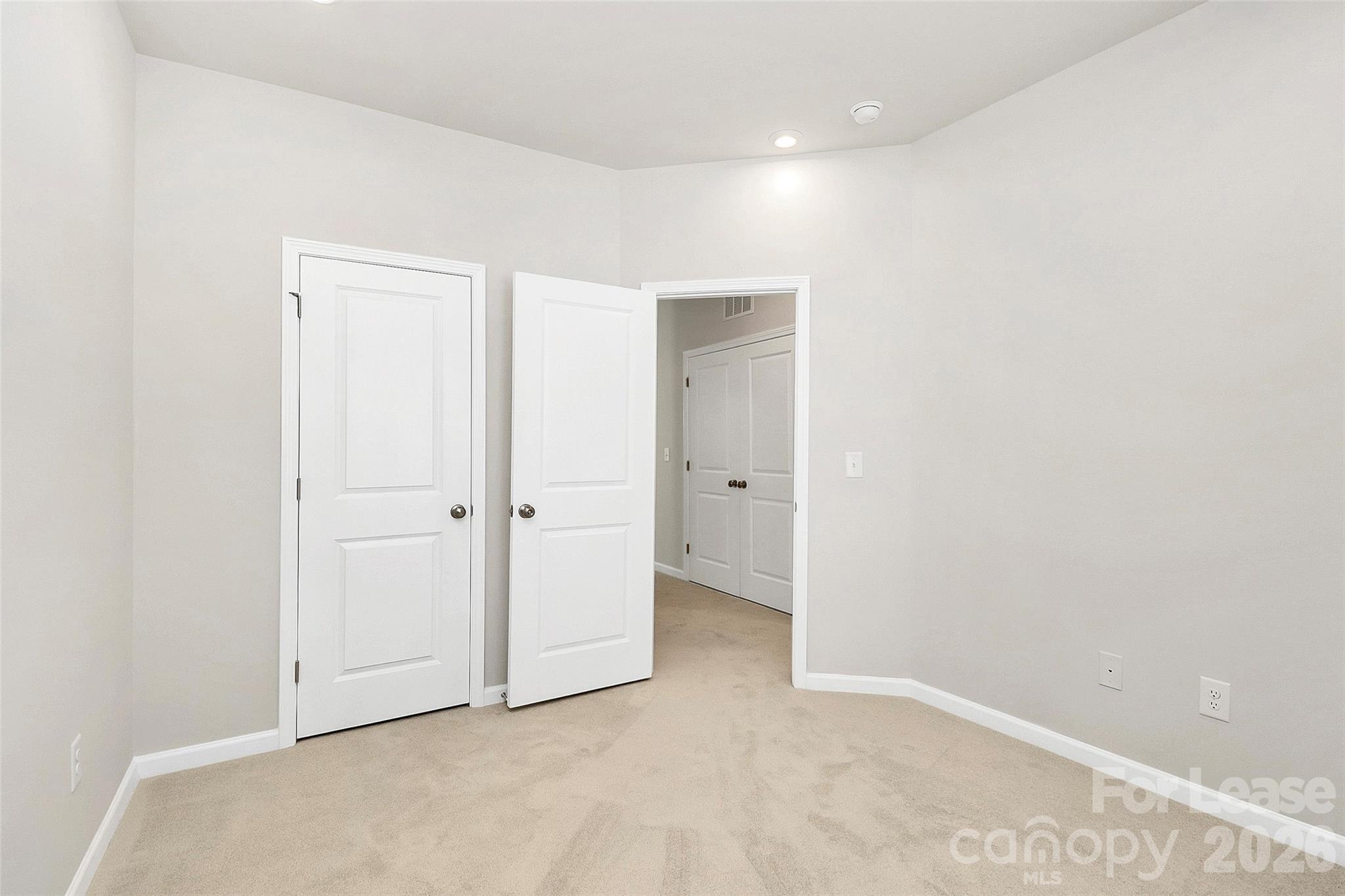 2153 Endeavor Run Property Photo 27