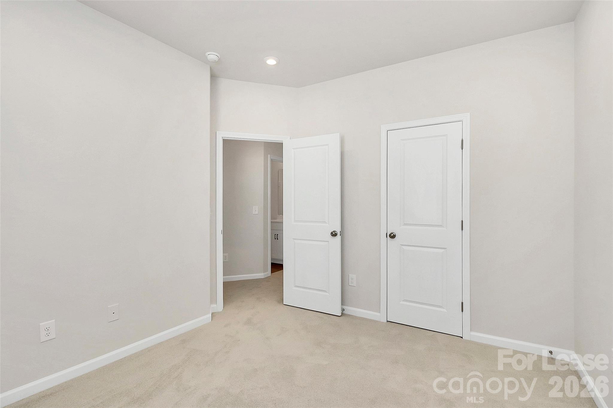 2153 Endeavor Run Property Photo 29