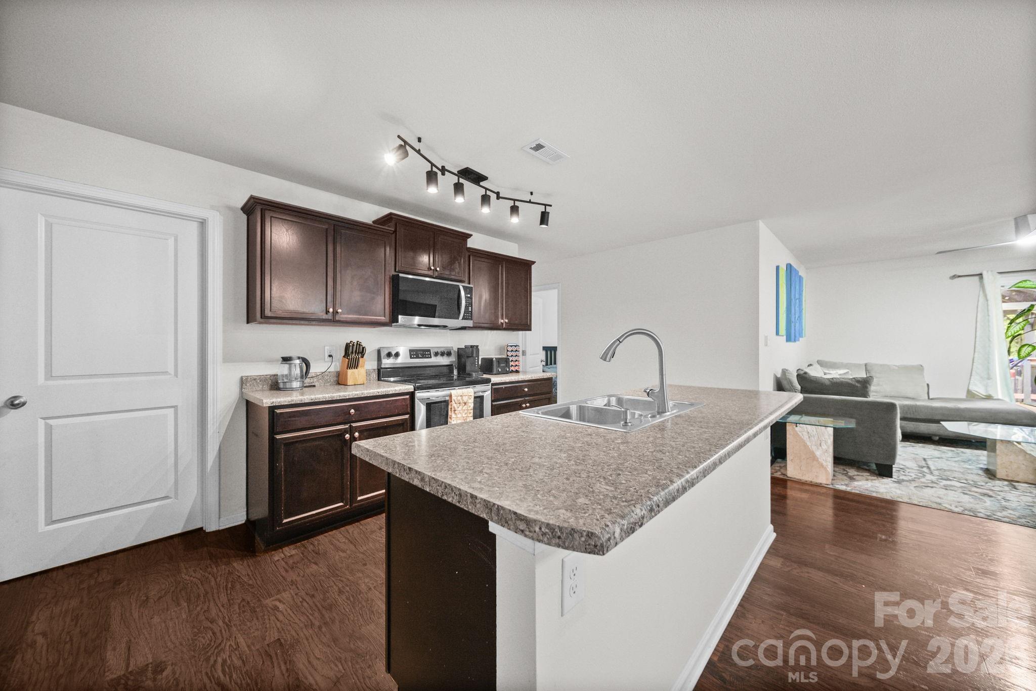 4104 Long Arrow Drive Property Photo 8
