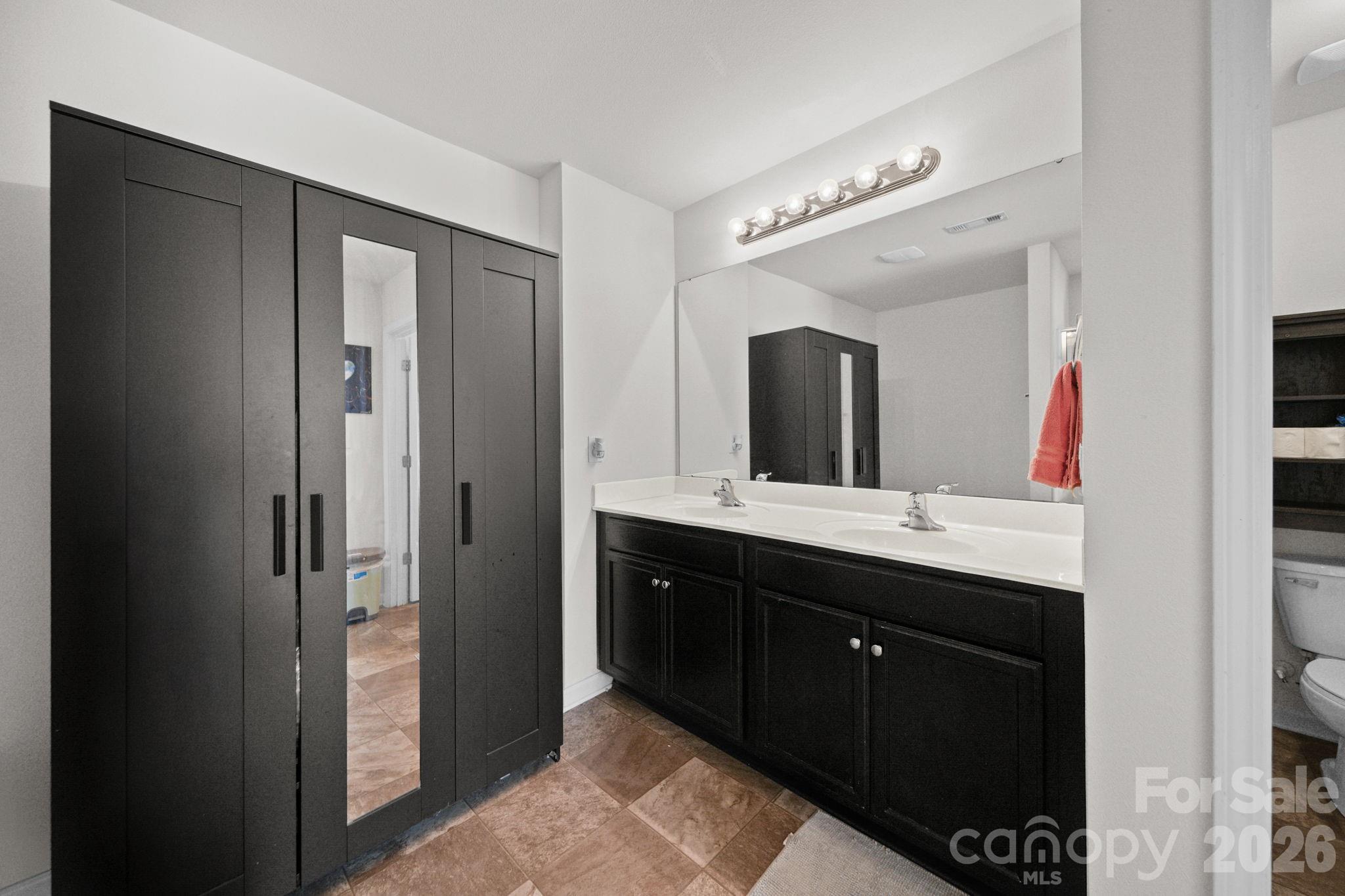 4104 Long Arrow Drive Property Photo 23