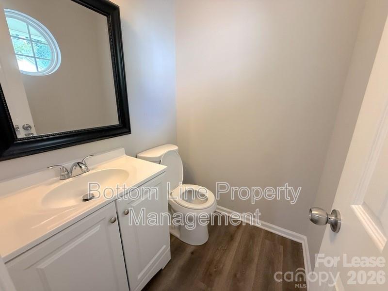 4133 Robinwood Drive Property Photo 4