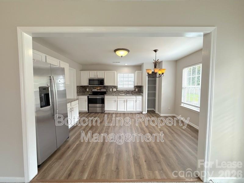 4133 Robinwood Drive Property Photo 8