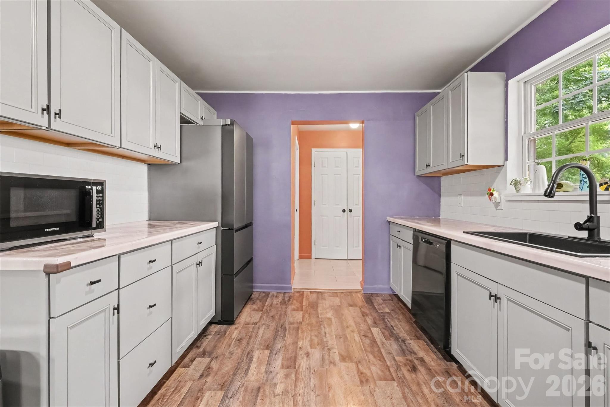 501 Hunter Street Property Photo 13