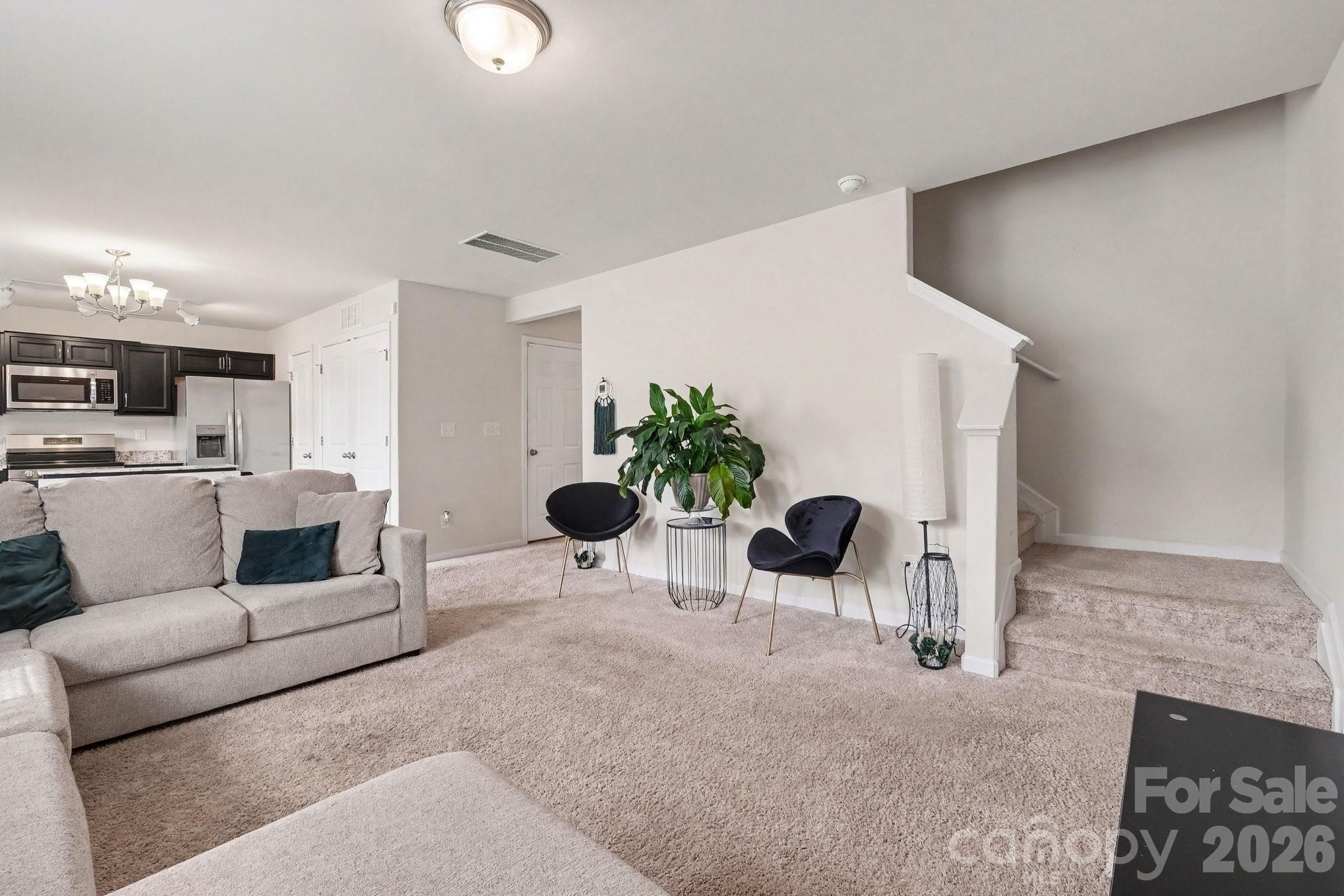 117 Barron Boulevard Property Photo 7