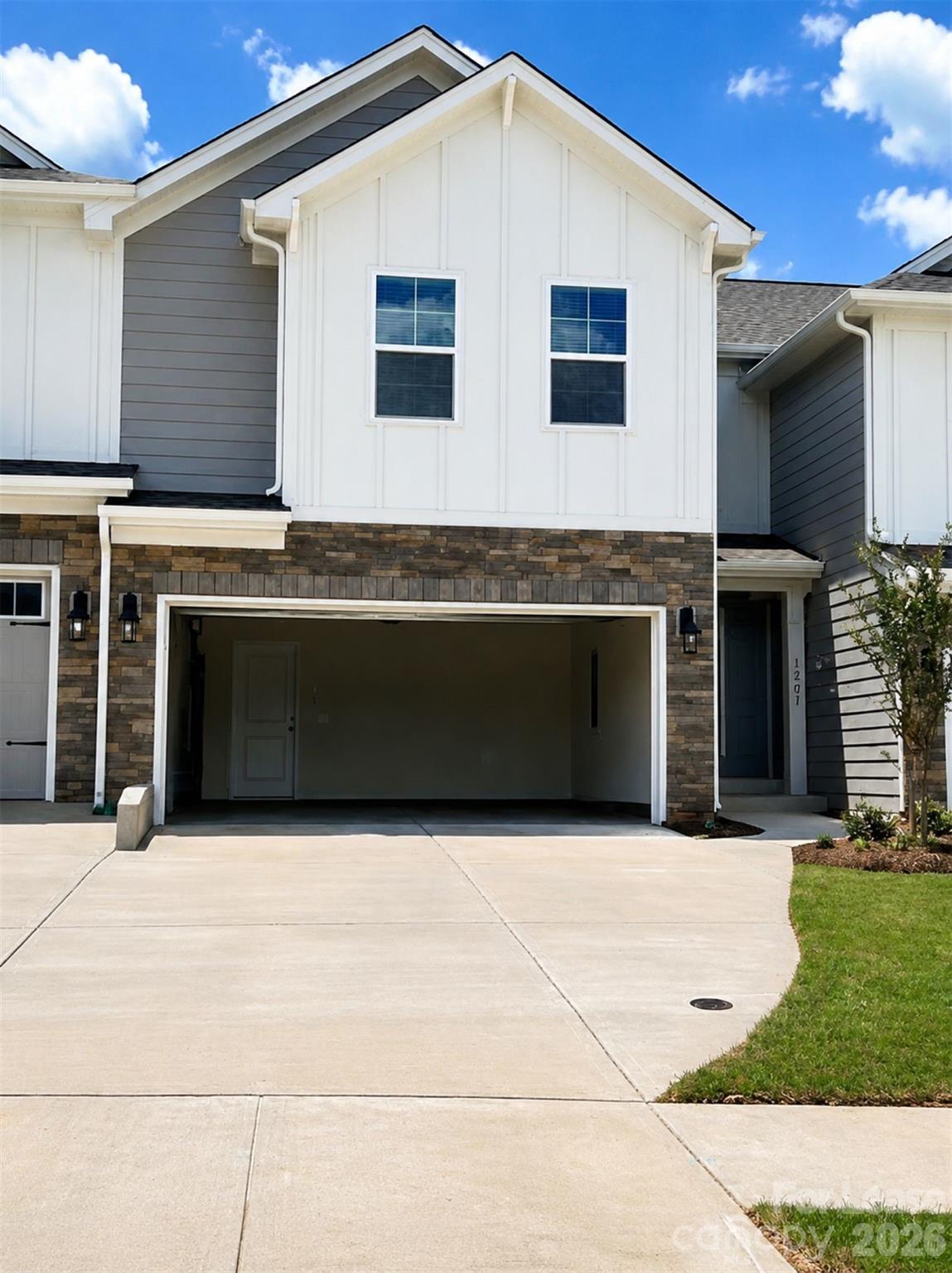 1207 Cedar Branch Place Property Photo 1
